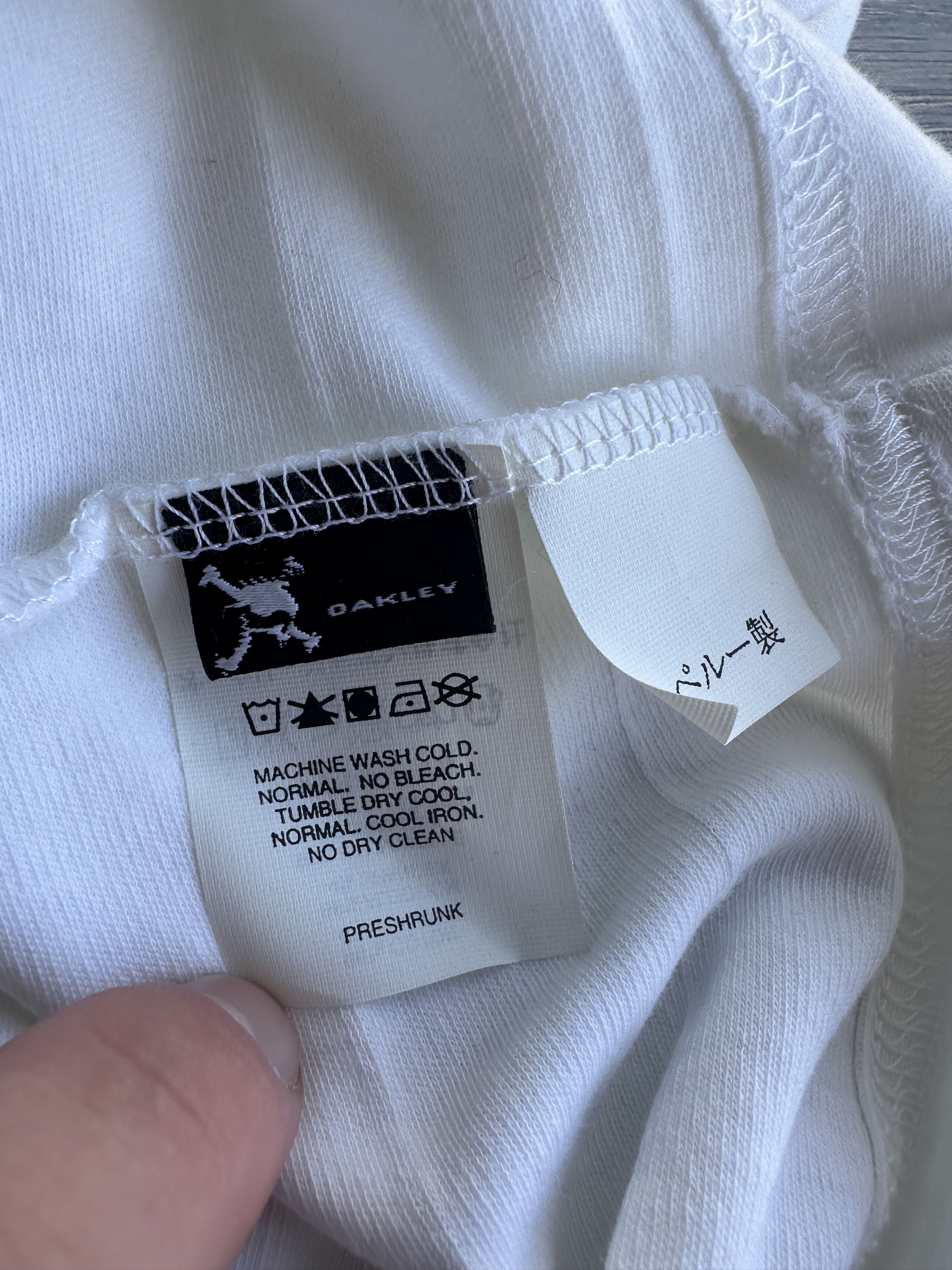 Oakley Oakley Vintage t shirt Size US M / EU 48-50 / 2 - 6 Thumbnail