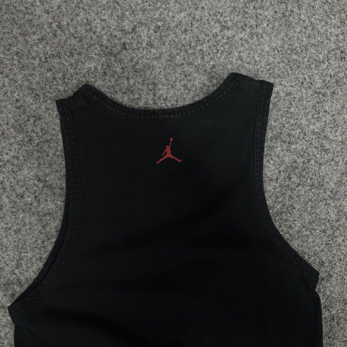 Jordan Brand VTG Man Air Jordan Tank Top Small Logo Distressed Sun Faded Size US S / EU 44-46 / 1 - 7 Thumbnail