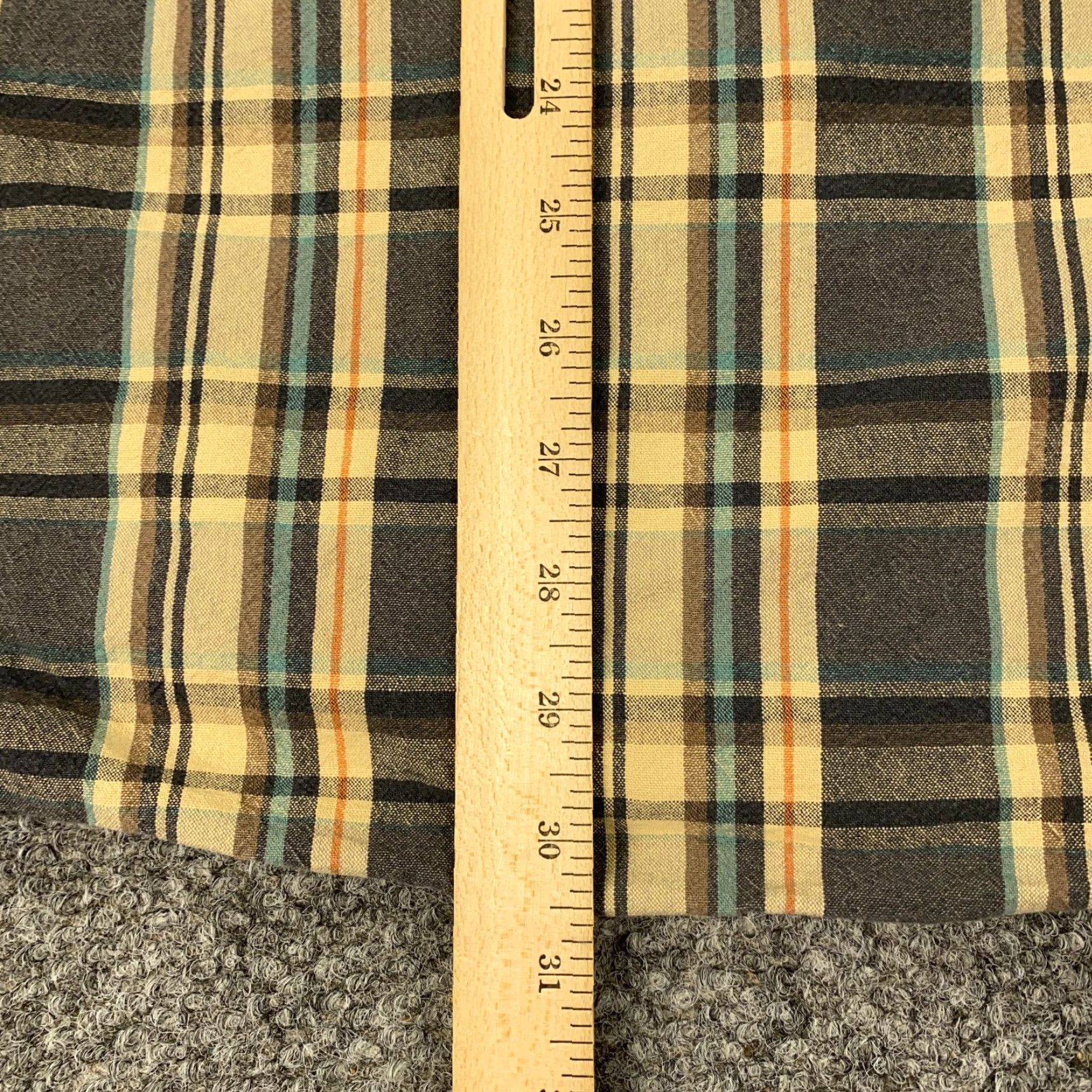 Vintage VINTAGE L.L.Bean Shirt Men XL Beige Plaid Heavyweight Button-Up Long Sleeve Classic Fit Size US XL / EU 56 / 4 - 6 Thumbnail