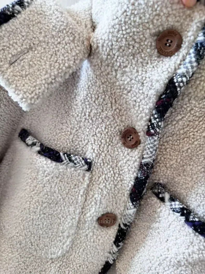 Chanel Chanel Fur all-in-one jacket Size XXS / US 00 / IT 34 - 4 Thumbnail