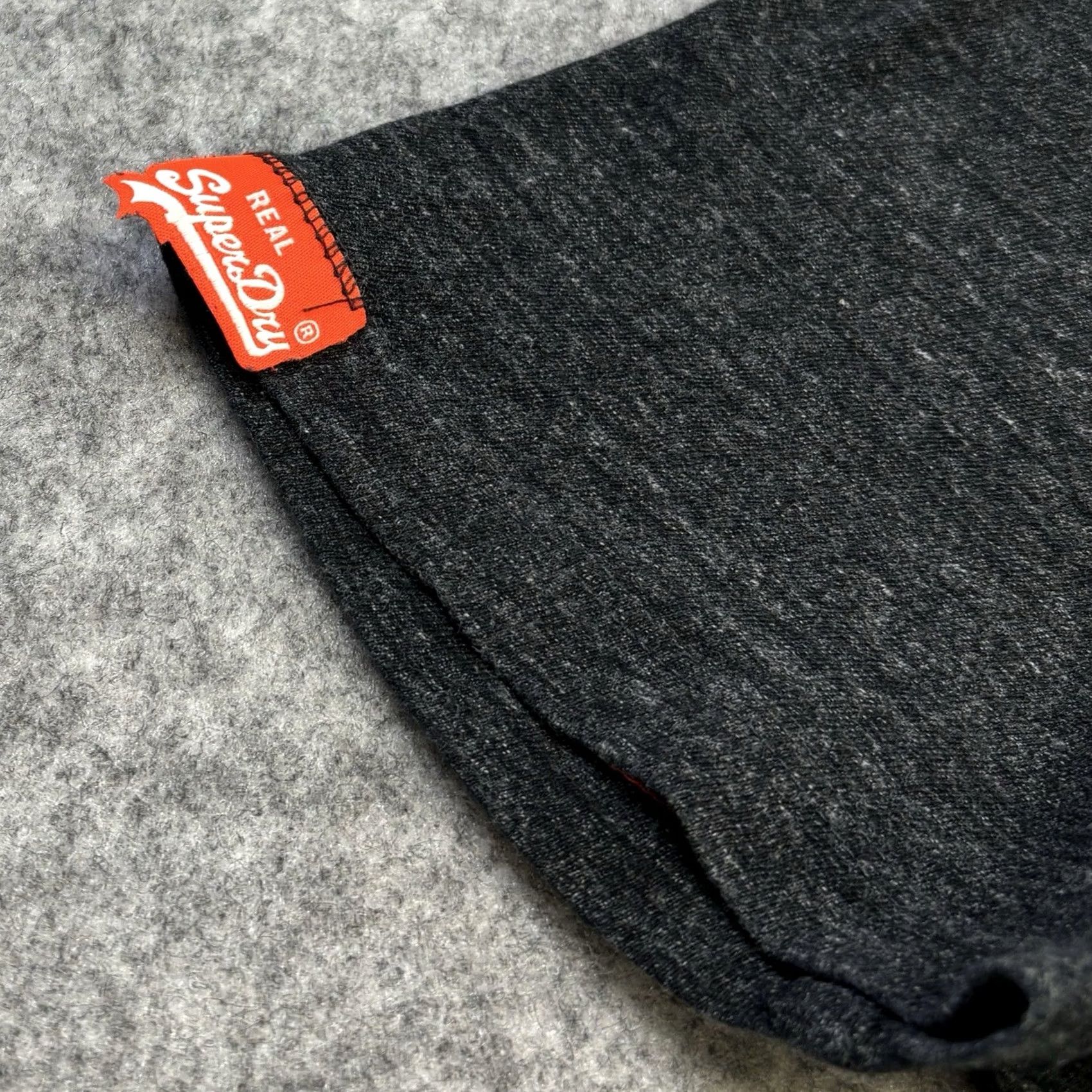 Superdry Superdry Shirt Mens M dark grey Crew Neck Top Short Sleeve Used Size US M / EU 48-50 / 2 - 5 Thumbnail