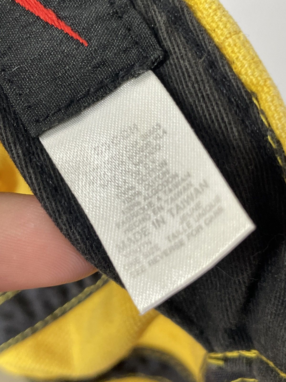 Nike Vintage Nike yellow double Swoosh Taiwan Cap Size ONE SIZE - 12 Thumbnail