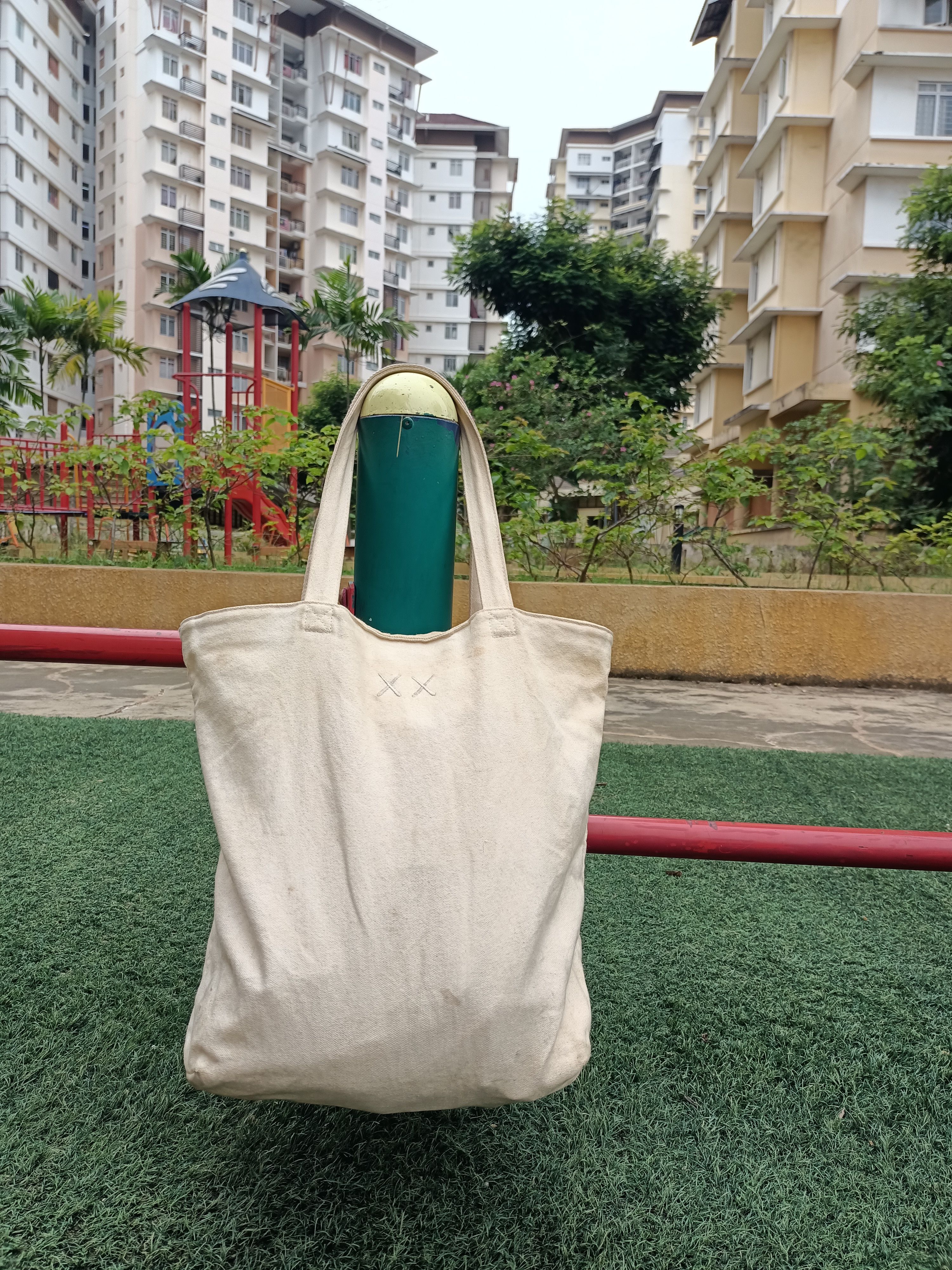 Kaws × Uniqlo Kaws x Uniqlo duck canvas tote bag Size ONE SIZE - 4 Thumbnail