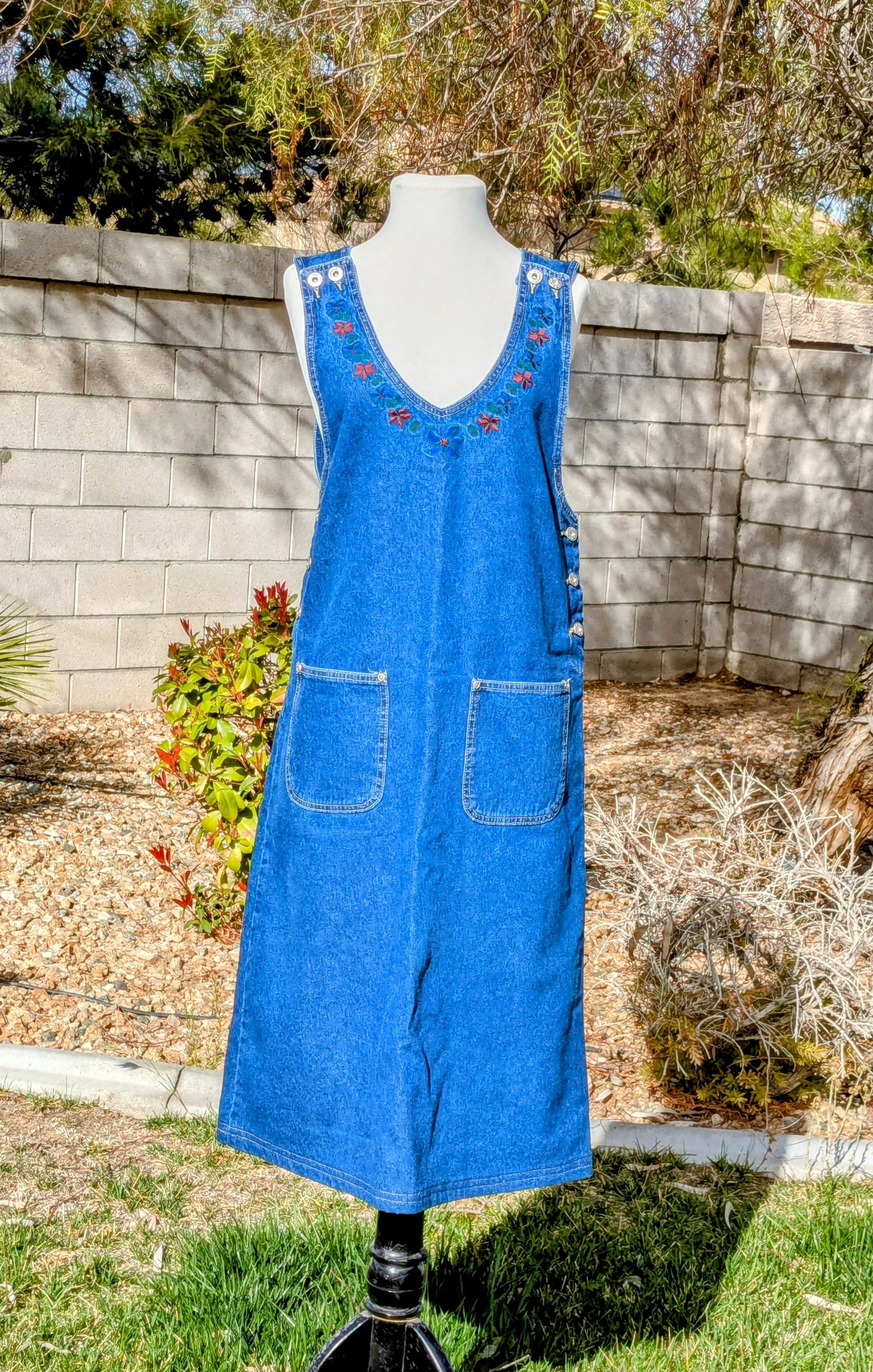 Vintage Casual VTG Y2K Denim Floral Neck Jumper Pinafore Dress Size S / US 4 / IT 40 - 1 Thumbnail