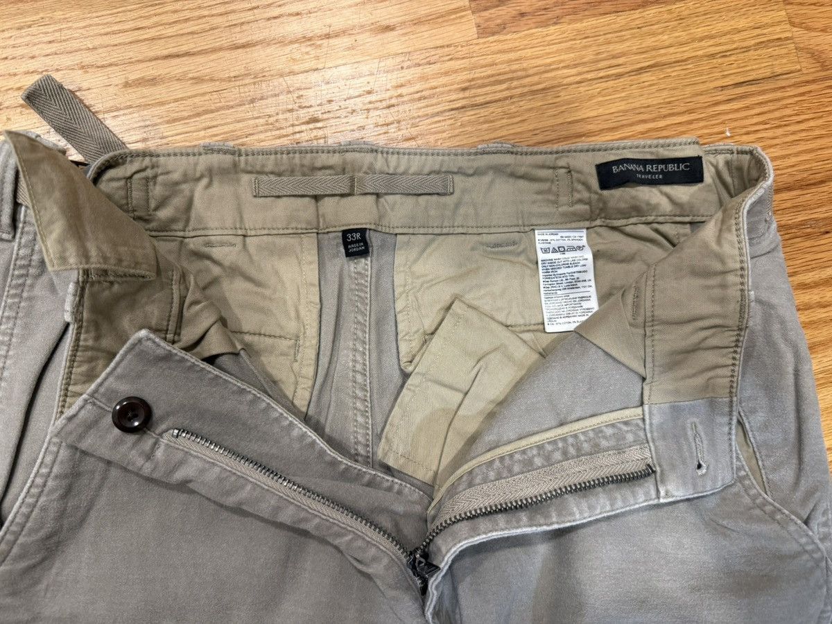 Banana Republic Banana Republic Traveler Cargo Pant Size US 33 - 3 Thumbnail