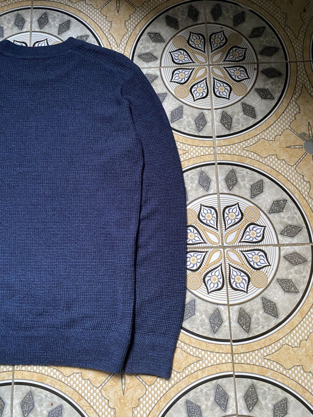 Other Korean luxury casual wear brand made from fine knits, OLZEN. Size US M / EU 48-50 / 2 - 5 Thumbnail