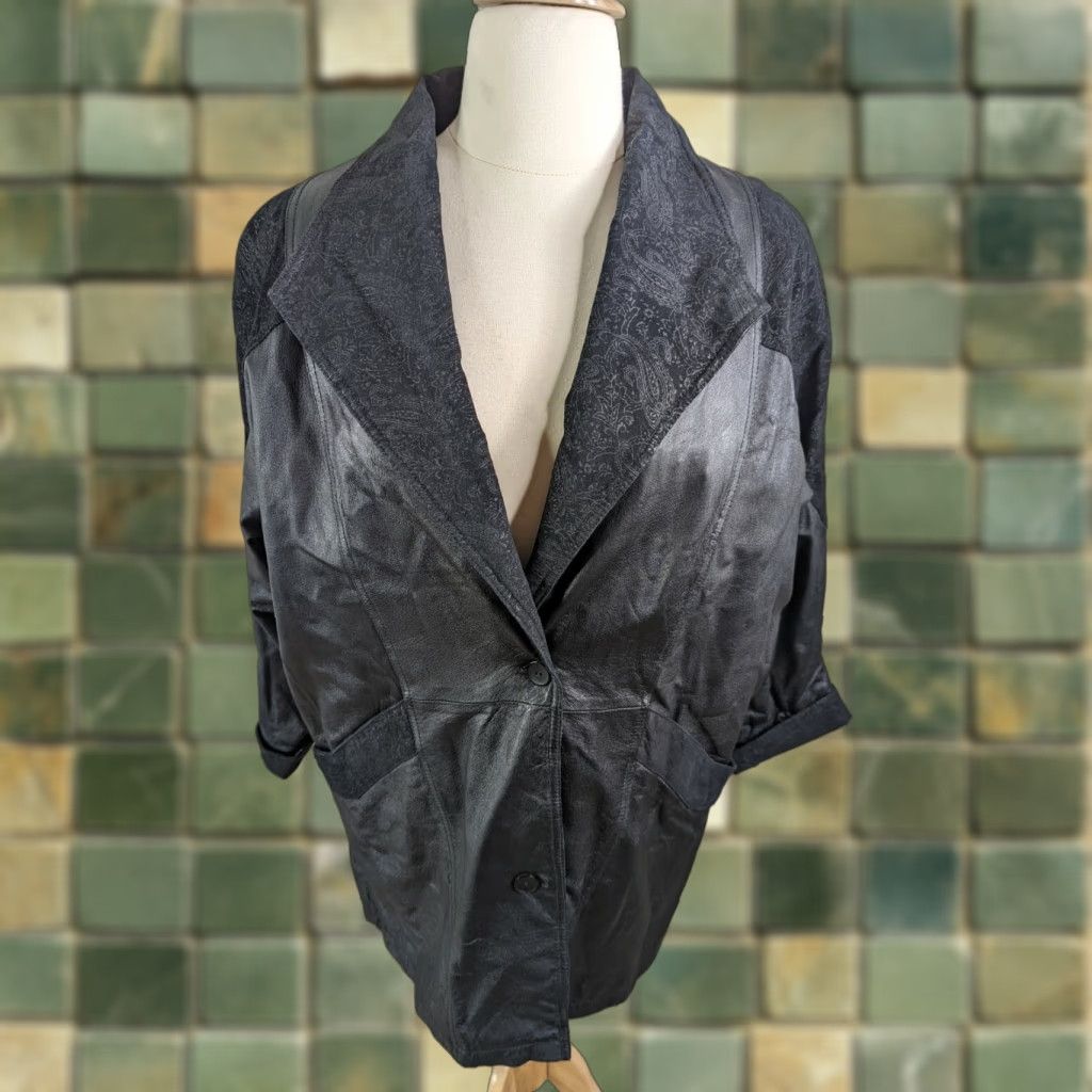 Wilson VINTAGE Wilson's Women's Coat Leather Patchwork Trench 80s Long Black 30.5 Collar to Cuff 40 Bust 40 Waist 31 Length Pockets Mens? No, Women. Size L / US 10 / IT 46 - 1 Thumbnail