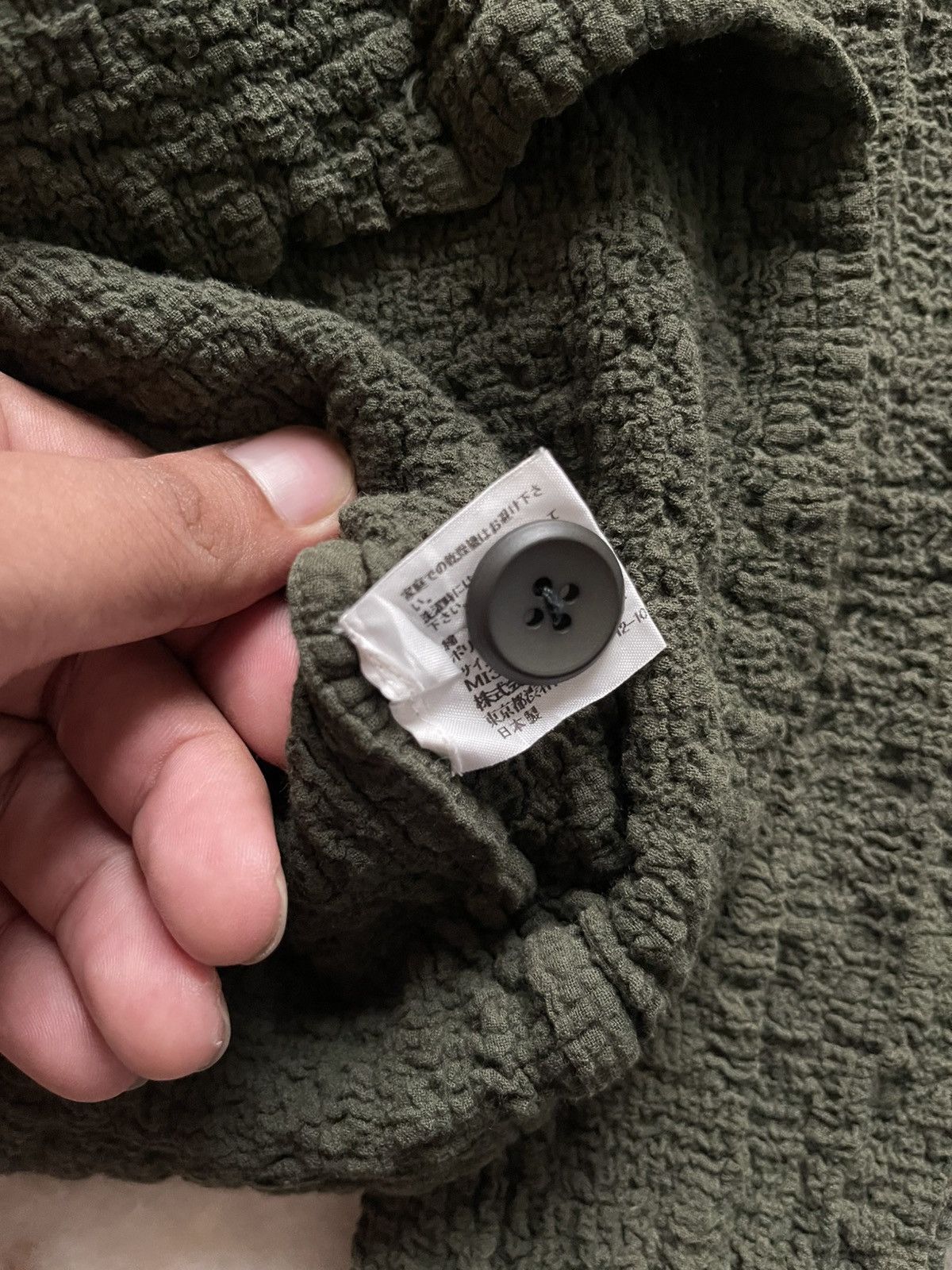 Pleats Please Issey Miyake 2000s Issey Miyake Pleats Button Up Size US M / EU 48-50 / 2 - 14 Thumbnail