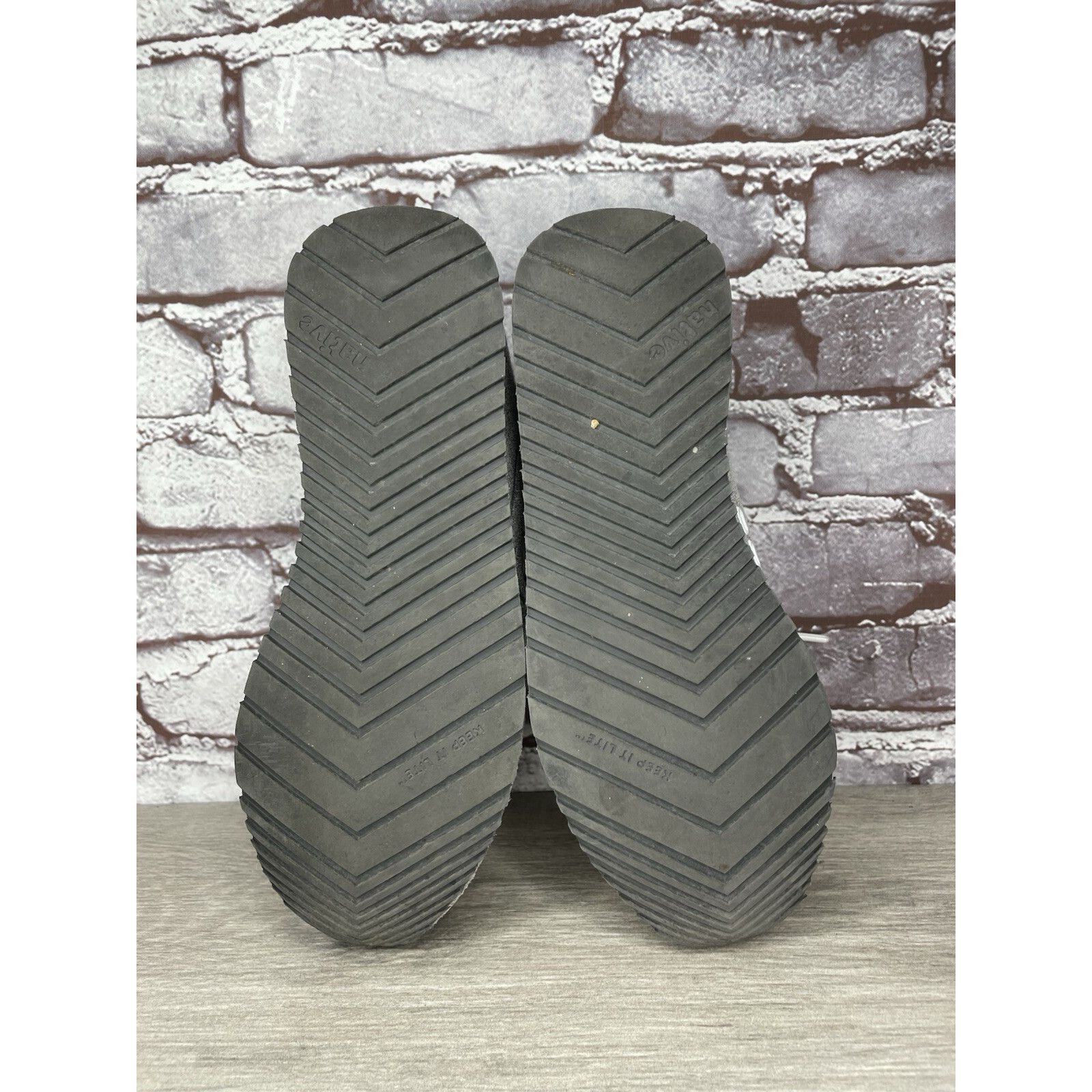 Native Native Monaco Gray Suede White Lace Up Casual Sneakers Shoes Size US 7 / EU 40 - 7 Thumbnail
