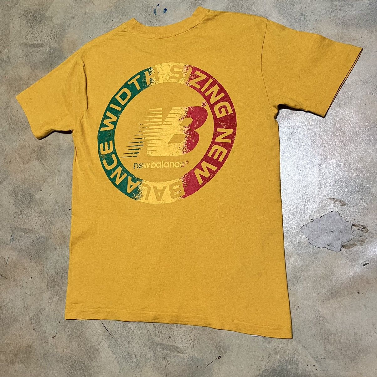 New Balance Vintage New Balance Big Logo T Shirt Size US M / EU 48-50 / 2 - 3 Thumbnail