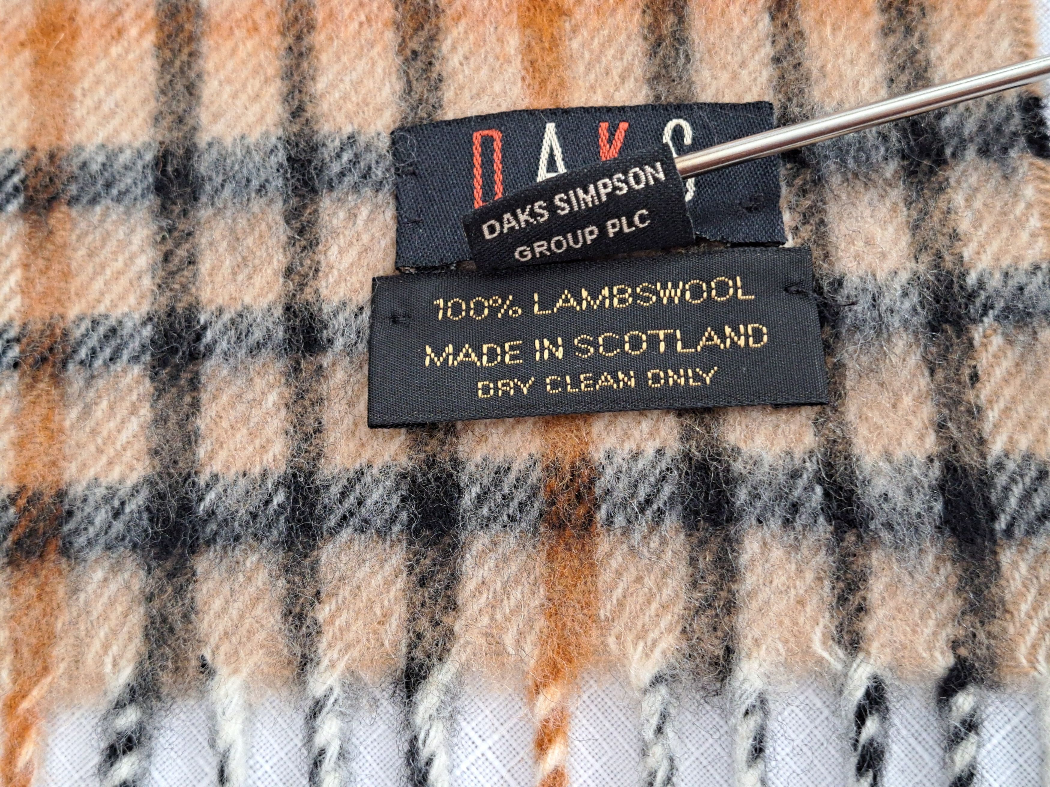 DAKS DAKS London checked wool scarf. Size ONE SIZE - 9 Thumbnail
