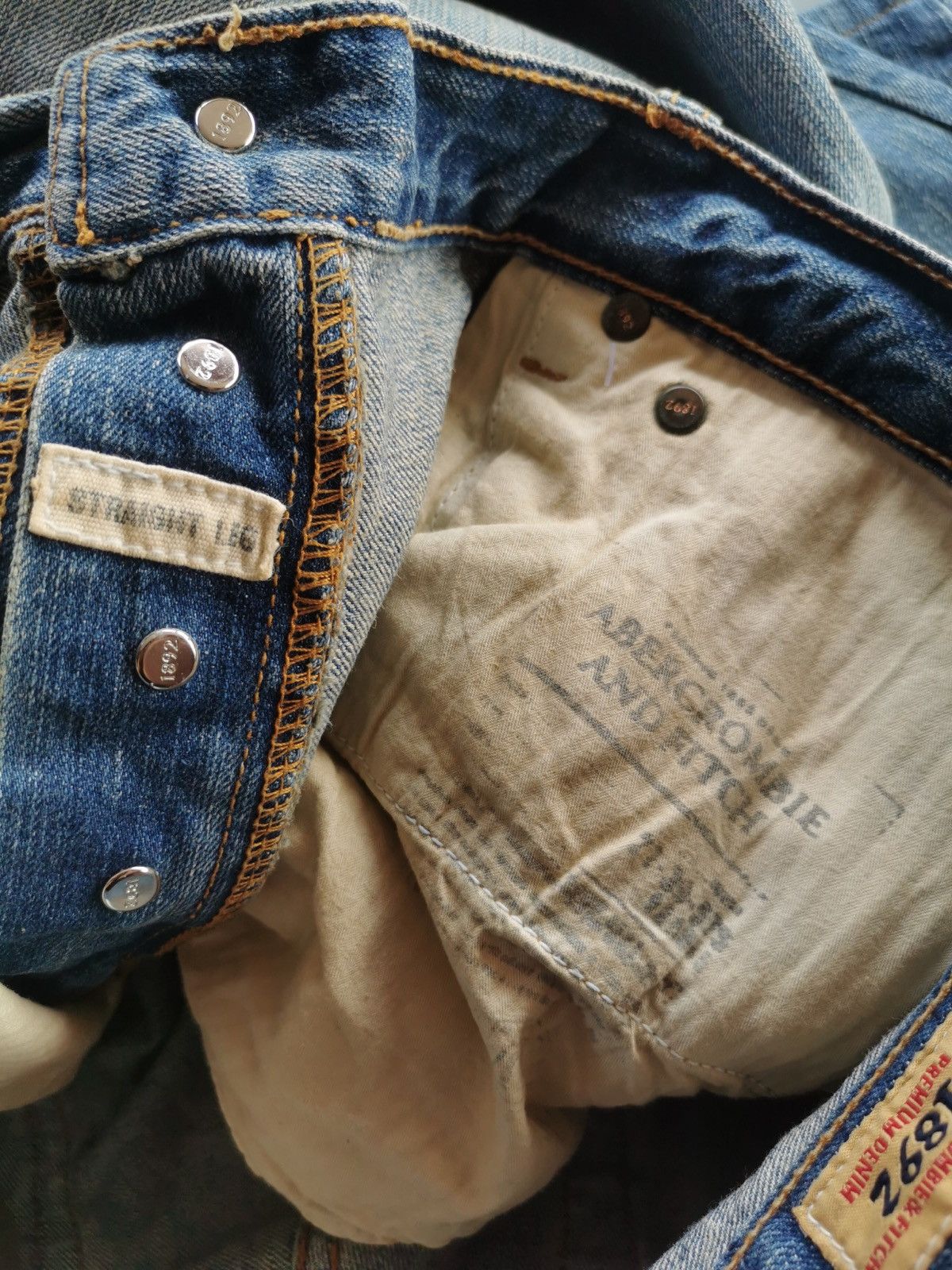 Abercrombie & Fitch Abercrombie Fitch Straight Leg Jeans Size US 36 / EU 52 - 11 Thumbnail