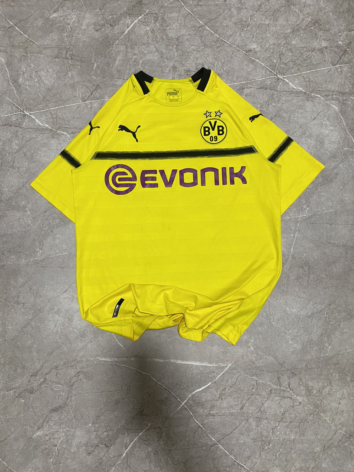 Puma Puma BVB Borussia Dortmund 18-19 Witsel #28 Soccer Jersey Size US M / EU 48-50 / 2 - 2 Thumbnail