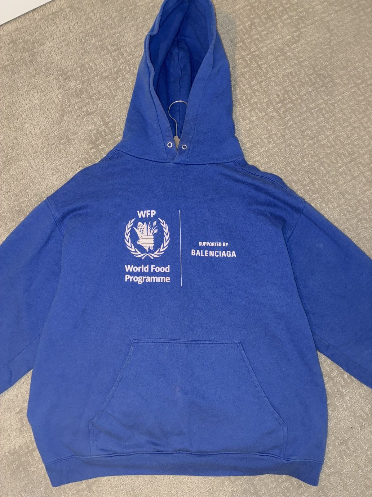 Balenciaga Balenciaga world food programme hoodie Size US XL / EU 56 / 4 - 1 Thumbnail