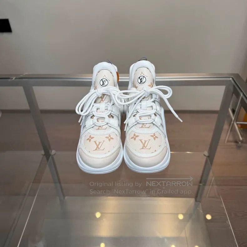 Louis Vuitton Louis Vuitton Archlight 25's new full-print creamy-brown s Size US 7 / IT 37 - 8 Thumbnail