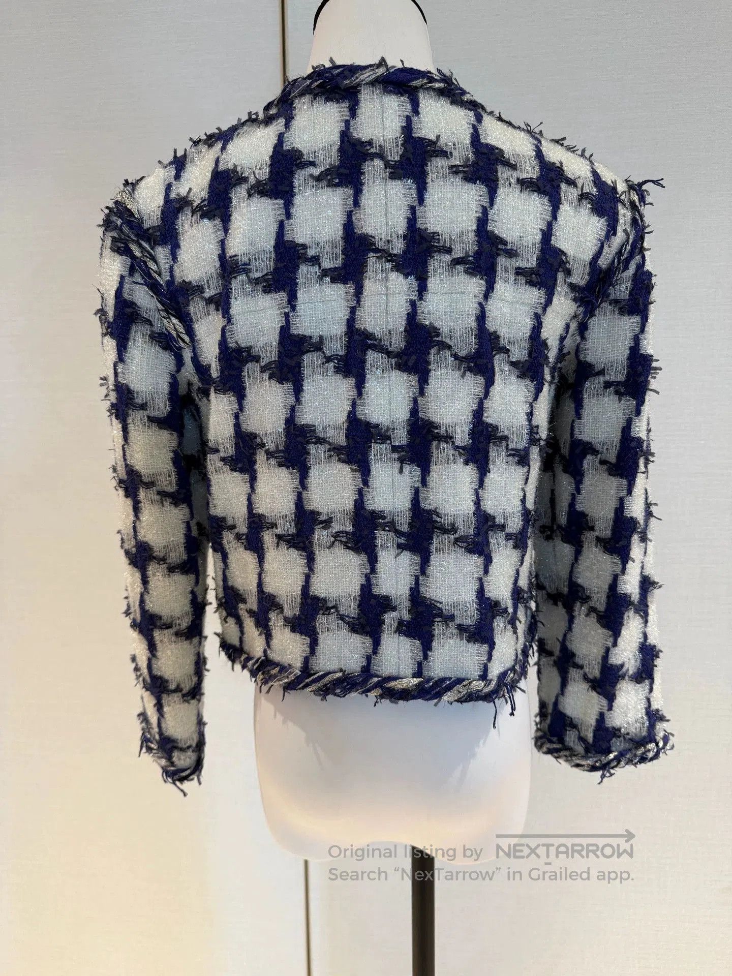 Chanel Chanel Blue White Tweed Jacket. Size US S / EU 44-46 / 1 - 2 Thumbnail