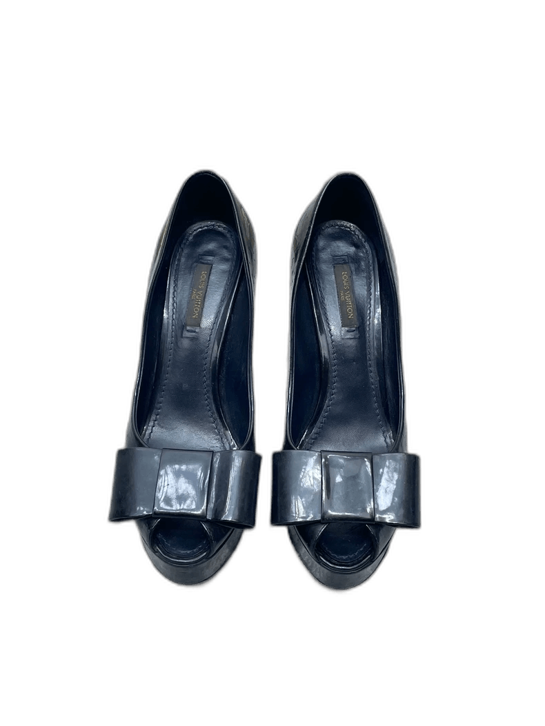 Louis Vuitton LV High Heels with Bow Detail Size US 6 / IT 36 - 1 Thumbnail