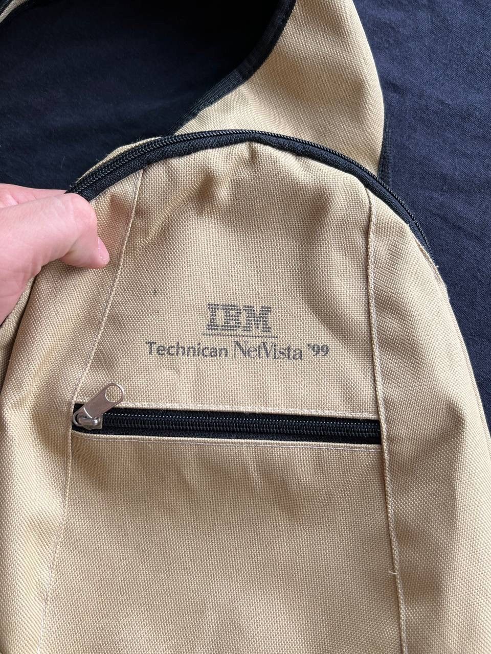 Apple × Designer × Vintage Vintage 90s IBM Computers NewVista Technican 1999 Sling Bag Size ONE SIZE - 3 Thumbnail