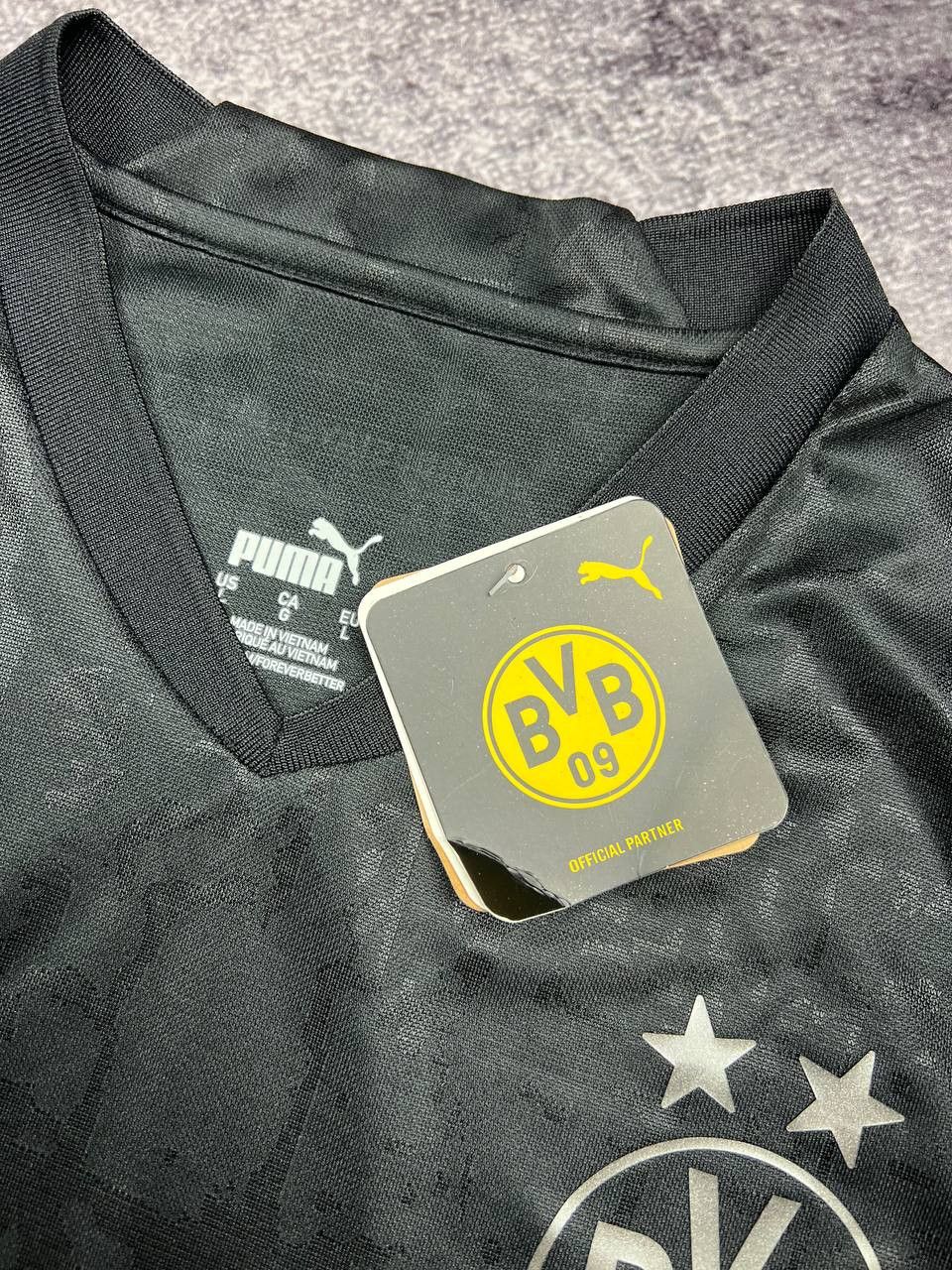 Puma Borussia Dortmund 2022-23 Black Special Edition Jersey Size US L / EU 52-54 / 3 - 9 Thumbnail
