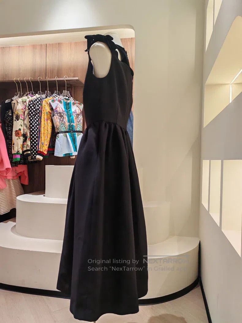 Fendi Fendi Black Off-Shoulder Bow Tie Dress, Wool Blend Size XS / US 0-2 / IT 36-38 - 2 Thumbnail