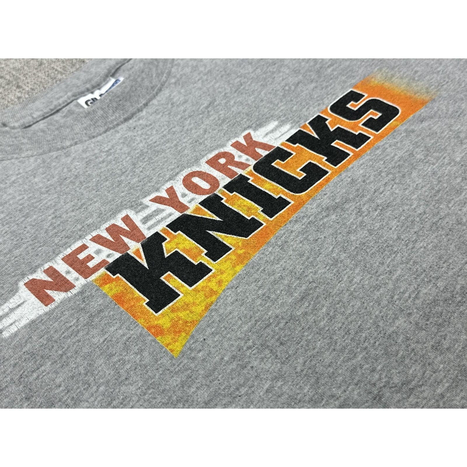 Gildan New York Knicks Shirt XL Dunking Skyline 98 99 Double Sided Size US XL / EU 56 / 4 - 6 Thumbnail