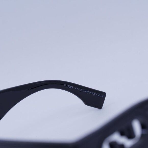 Fendi 🕶️ New Fendi FE40108U 01V Sunglasses - Shiny Black Frame Size ONE SIZE - 5 Thumbnail