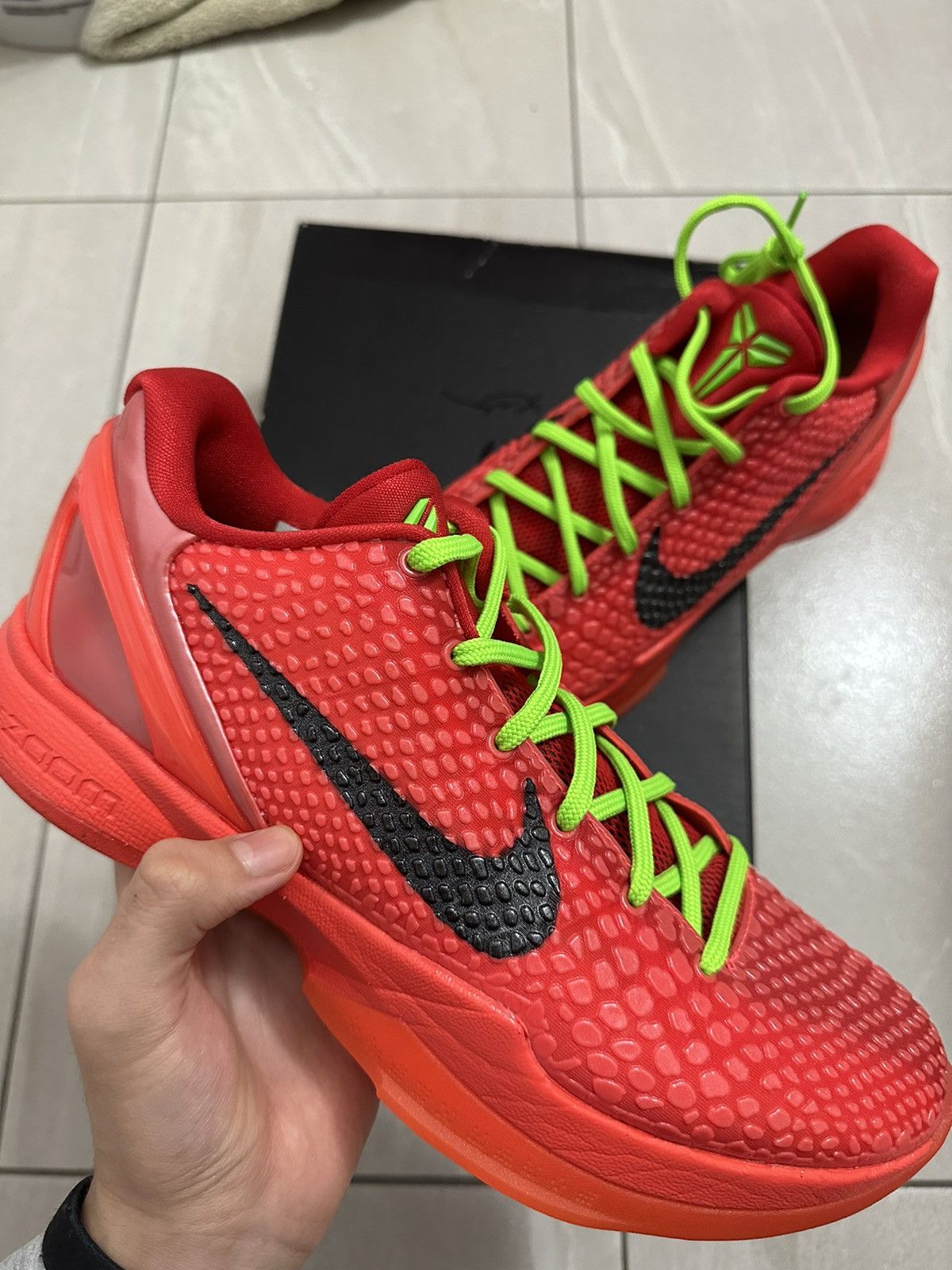 Nike Kobe 6 ‘Reverse Grinch’ Size US 9 / EU 42 - 5 Thumbnail