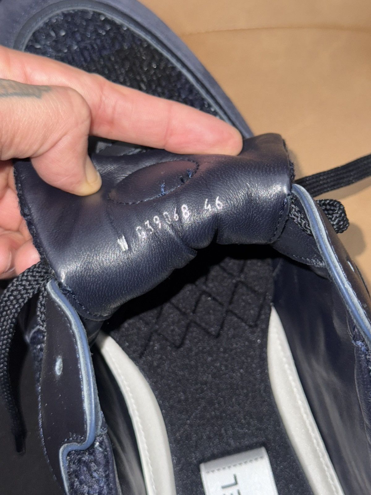 Chanel Chanel suede cc sneakers Size US 13 / EU 46 - 8 Thumbnail