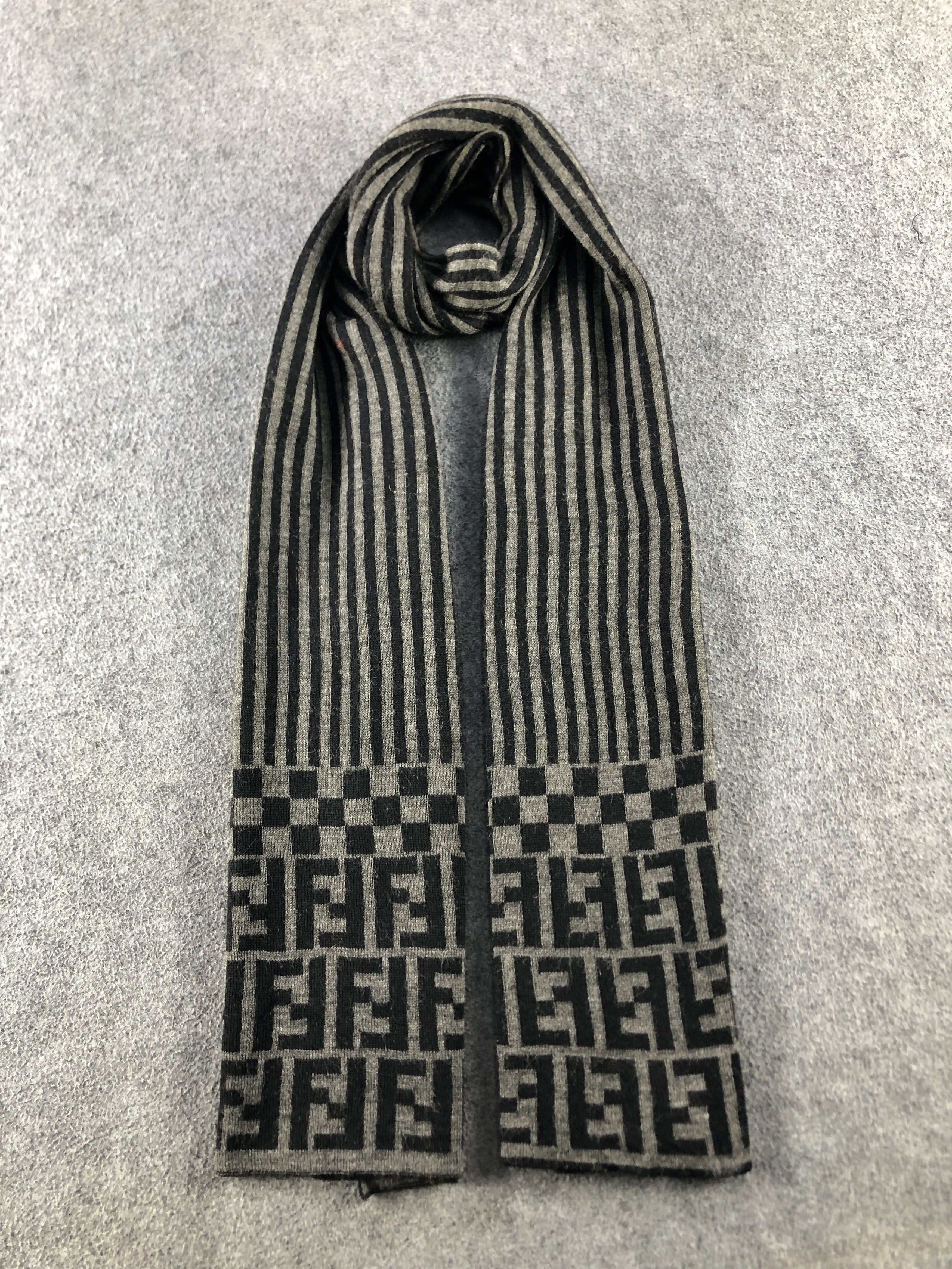 Fendi Fendi Scarf / Muffler / Neckwear P925 Size ONE SIZE - 1 Thumbnail
