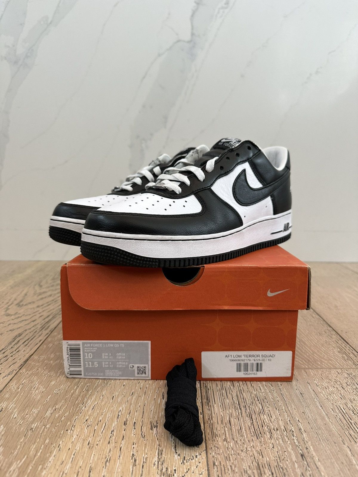 Nike Nike Air Force 1 Low QS Terror Squad Blackout Size US 10 / EU 43 - 1 Thumbnail