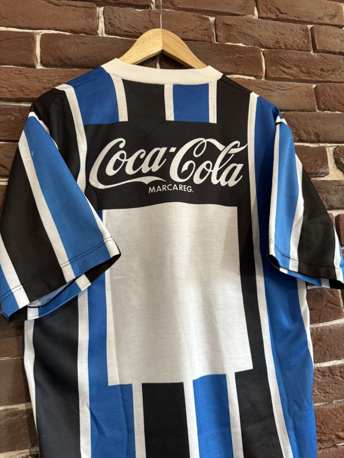 Penalty × Vintage Rare Vintage 1992/93 Gremio Home Football Soccer Jersey L Size US L / EU 52-54 / 3 - 15 Thumbnail