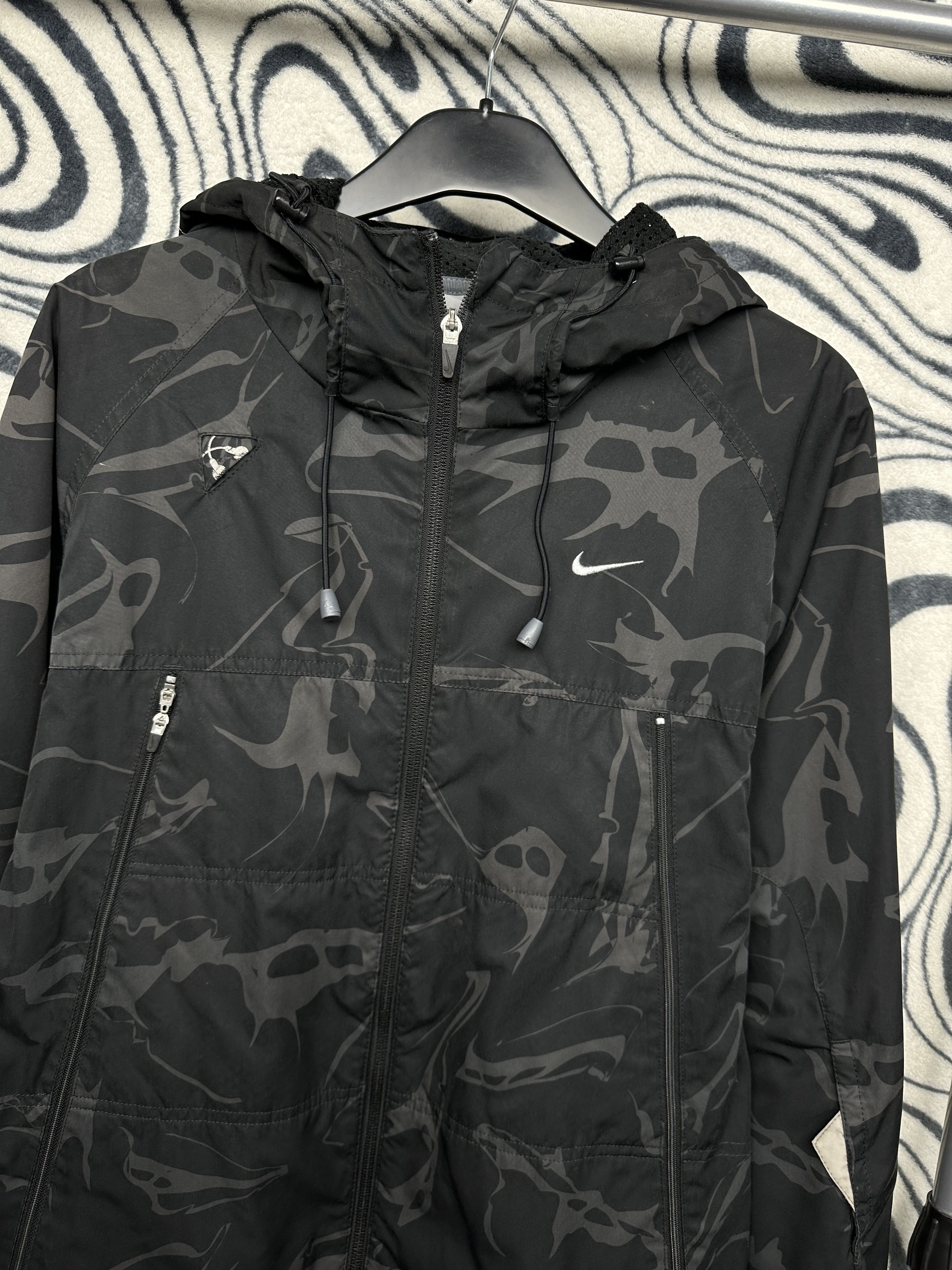 Nike Nike Camo Mens Windbreaker Jacket Y2K Drill style Size US S / EU 44-46 / 1 - 2 Thumbnail