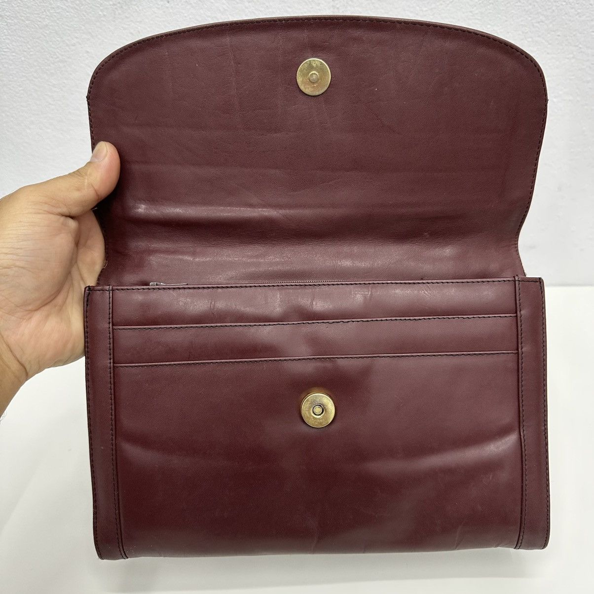 Cartier ‼️YES‼️ AUTHENTIC MUST DE CARTIER BURGUNDY LEATHER CLUTCH BAG Size ONE SIZE - 8 Thumbnail