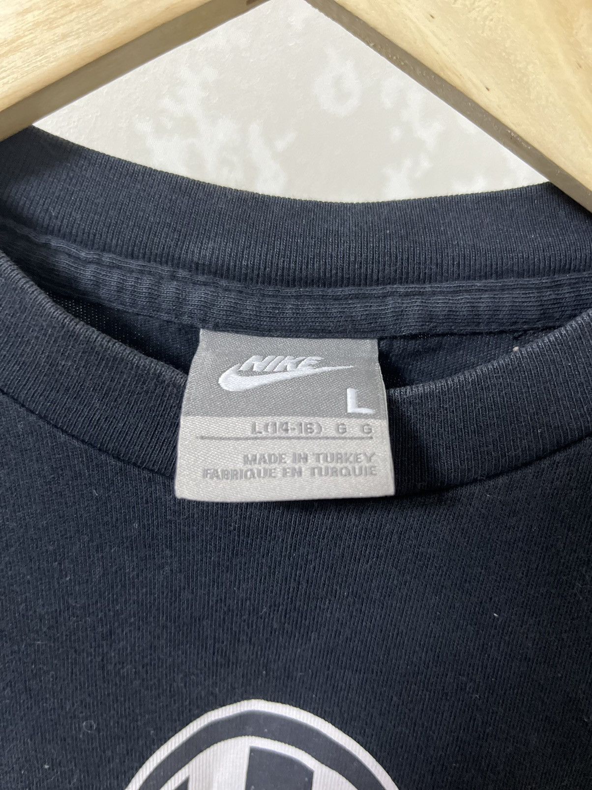 Nike Nike Vintage Juventus Swoosh y2k Blokecore T Shirt Size US XS / EU 42 / 0 - 4 Thumbnail