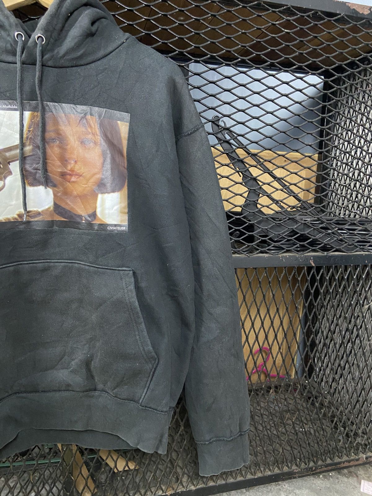 Other MATHILDA THE PROFESIONAL MOVIE HOODED Size US L / EU 52-54 / 3 - 3 Thumbnail