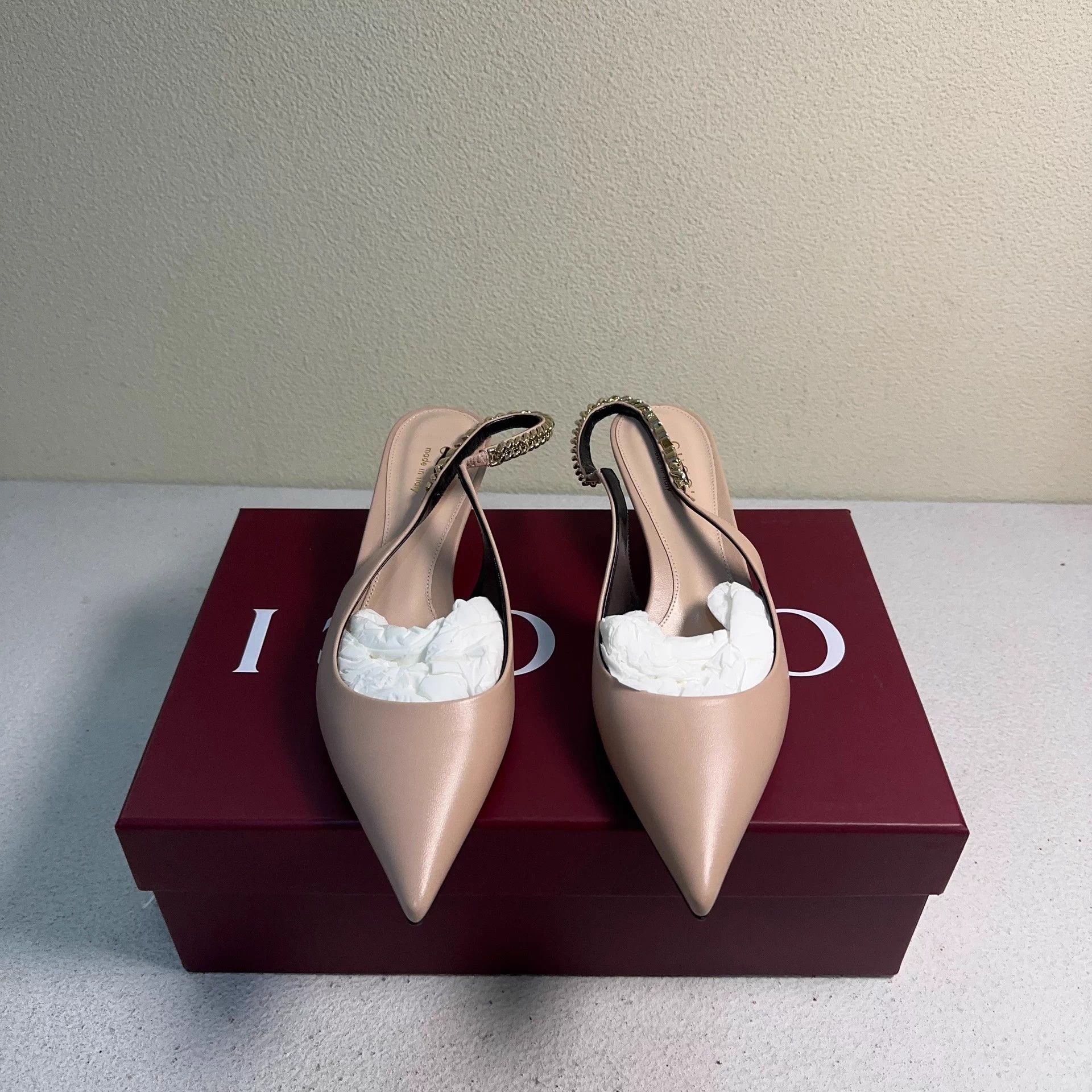 Gucci Gucci pointed toe mule sandal latte 37 Size US 6 / IT 36 - 2 Thumbnail