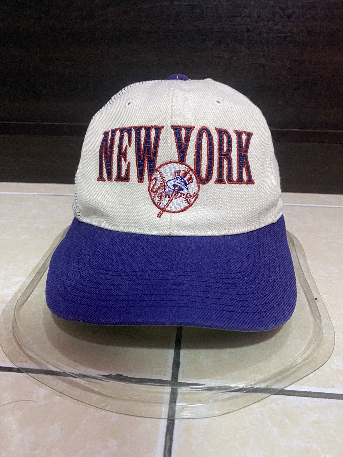 MLB × New York Yankees Vintage New York Yankees Iconic Logo Nice Design Hat Size ONE SIZE - 2 Thumbnail