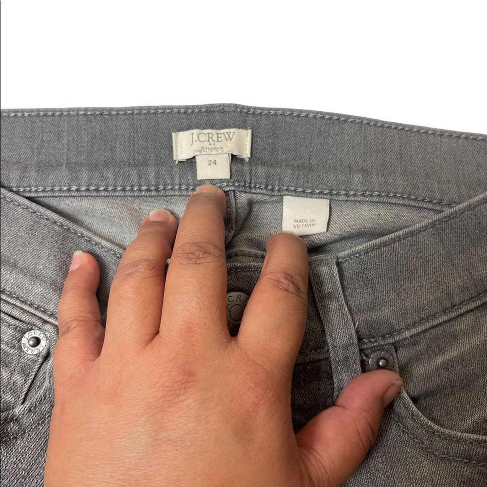 J.Crew J. Crew Mid Rise Distressed Skinny Jean Grey Size 24 Size 24" / US 00 / IT 34 - 3 Thumbnail