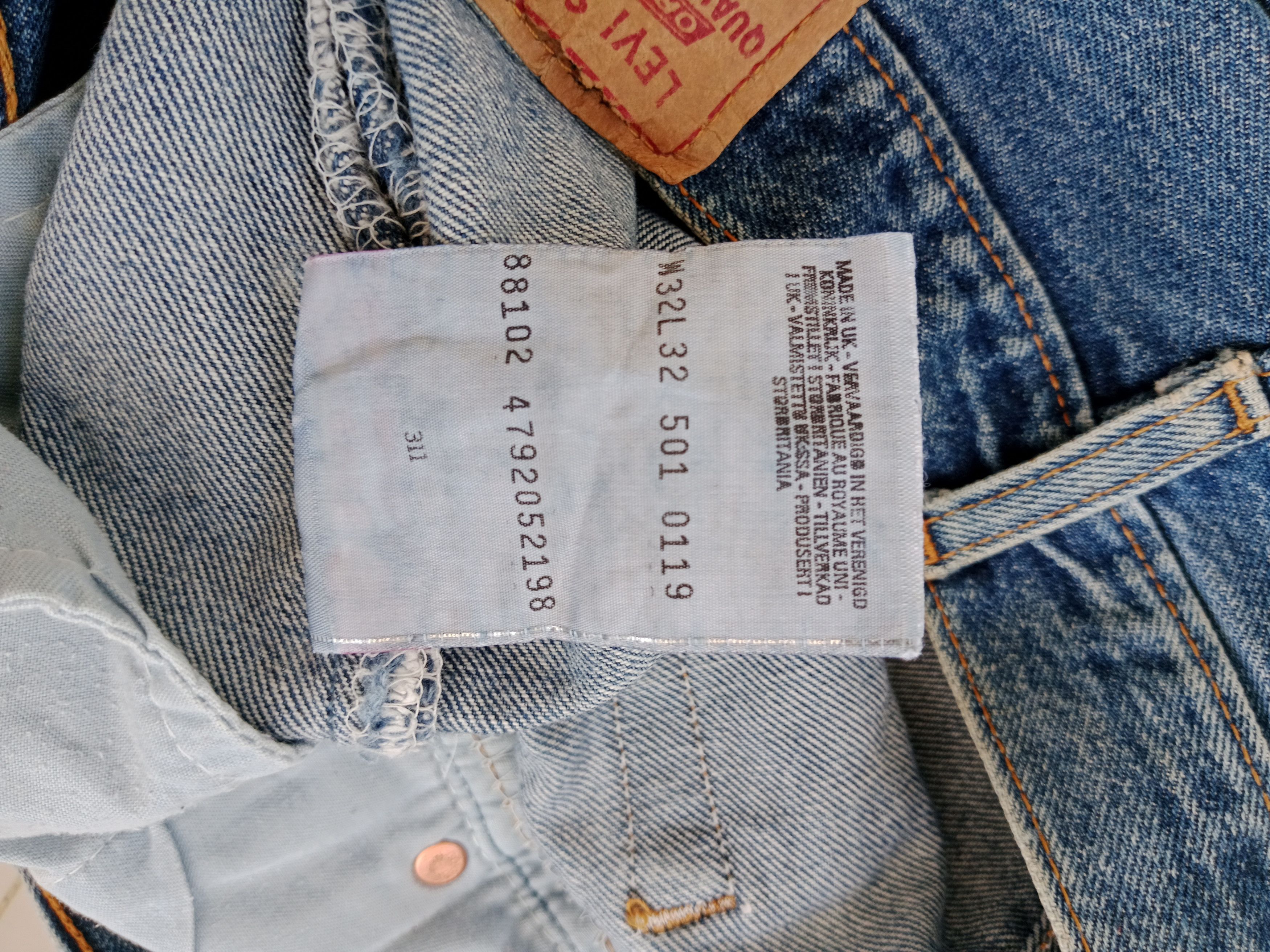 Levi's Vintage Clothing Vintage LEVIS 501 Distressed Jean's Blue Denim Made in UK Size US 31 - 12 Thumbnail