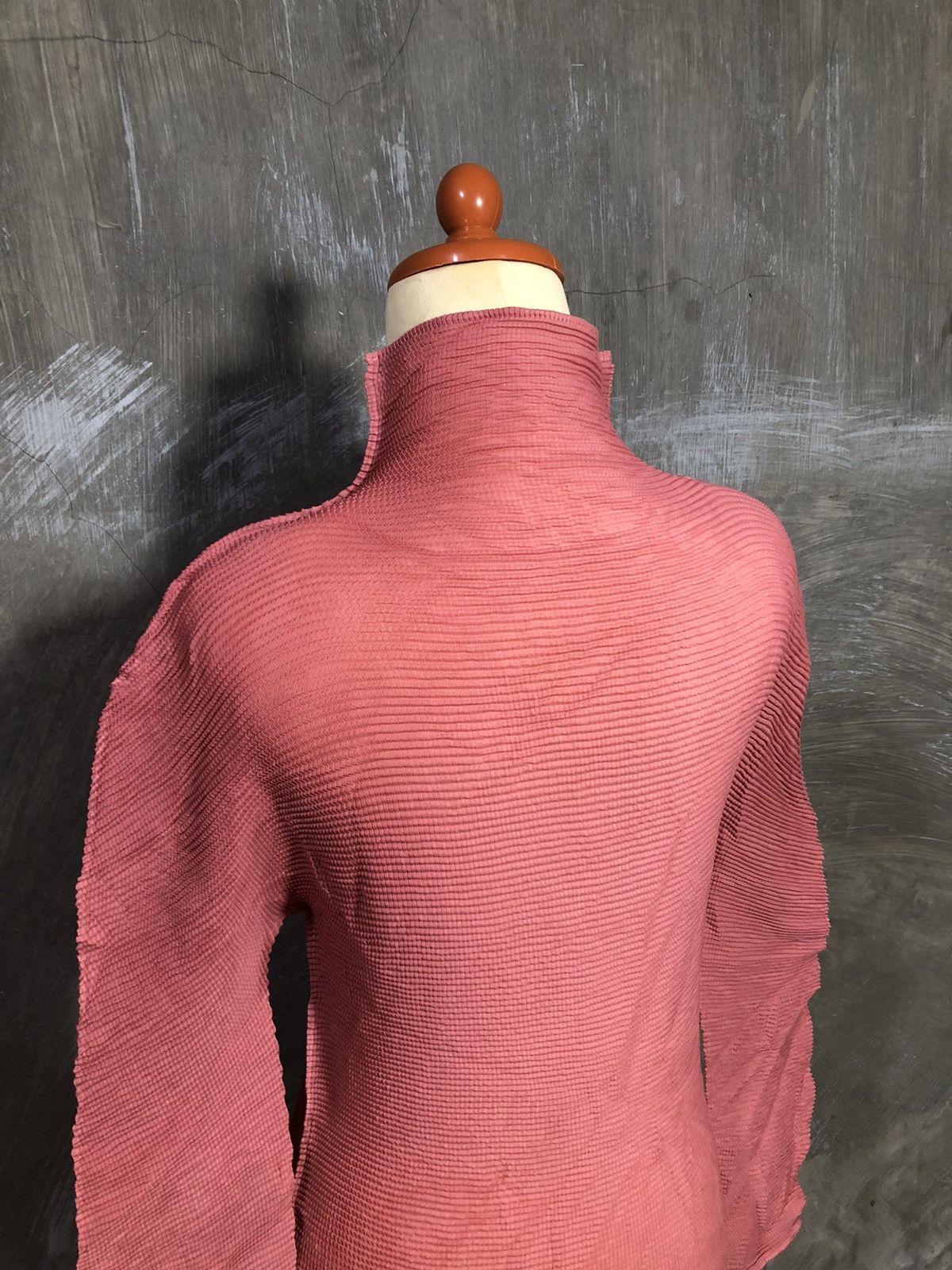 Homme Plisse Issey Miyake × Issey Miyake × Pleats Please Issey Miyake Me Issey Miyake Pleats Tops Size S / US 4 / IT 40 - 10 Thumbnail
