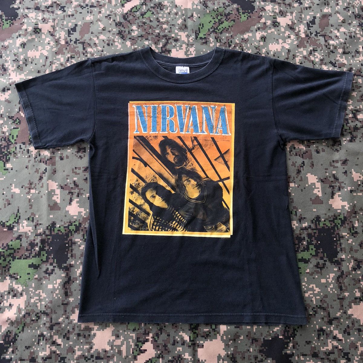 Nirvana × Vintage Vtg 00s Nirvana Line Up Photo Band Tshirt Size US M / EU 48-50 / 2 - 2 Thumbnail