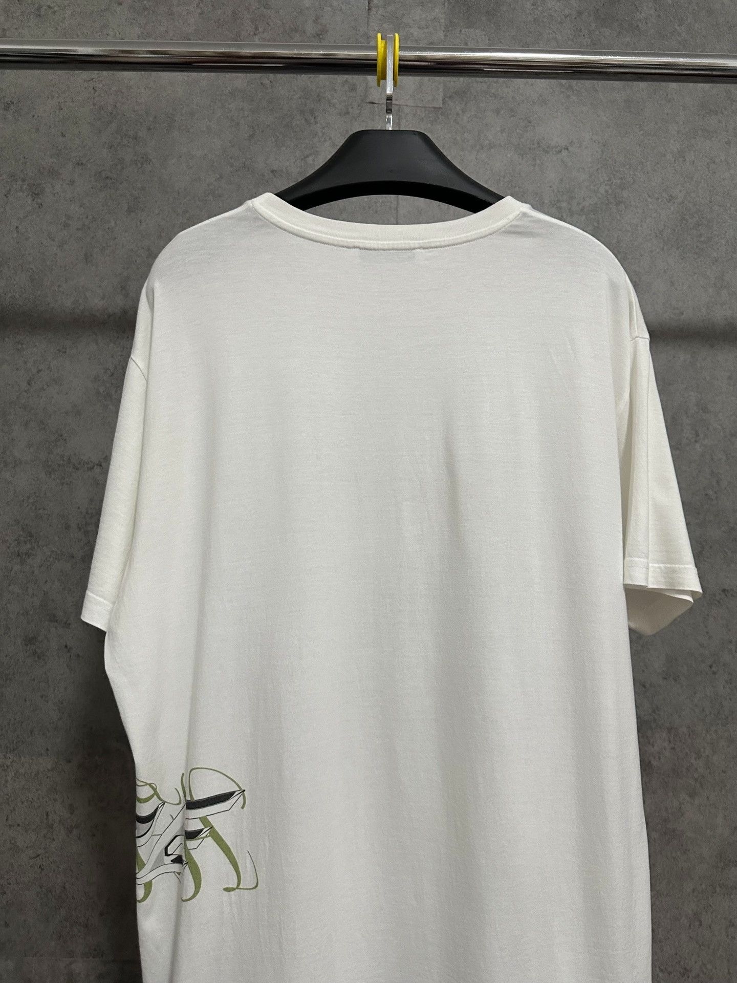 Givenchy Givenchy Floral Print Logo Short Sleeve T-shirt Size US M / EU 48-50 / 2 - 5 Thumbnail