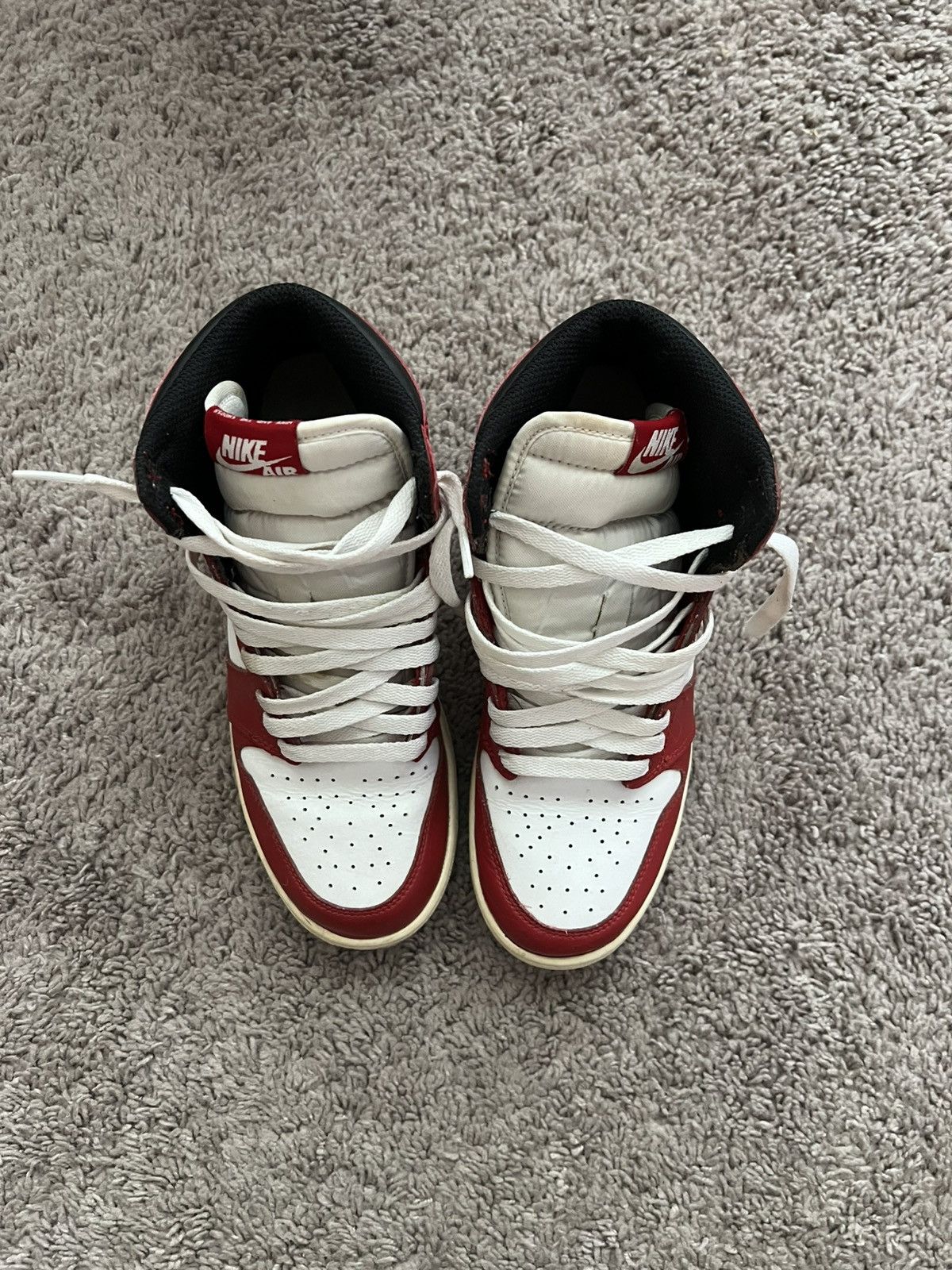 Jordan Brand Air Jordan 1 Retro High OG Chicago 2015 6.5Y Size US 6.5 / EU 39-40 - 6 Thumbnail
