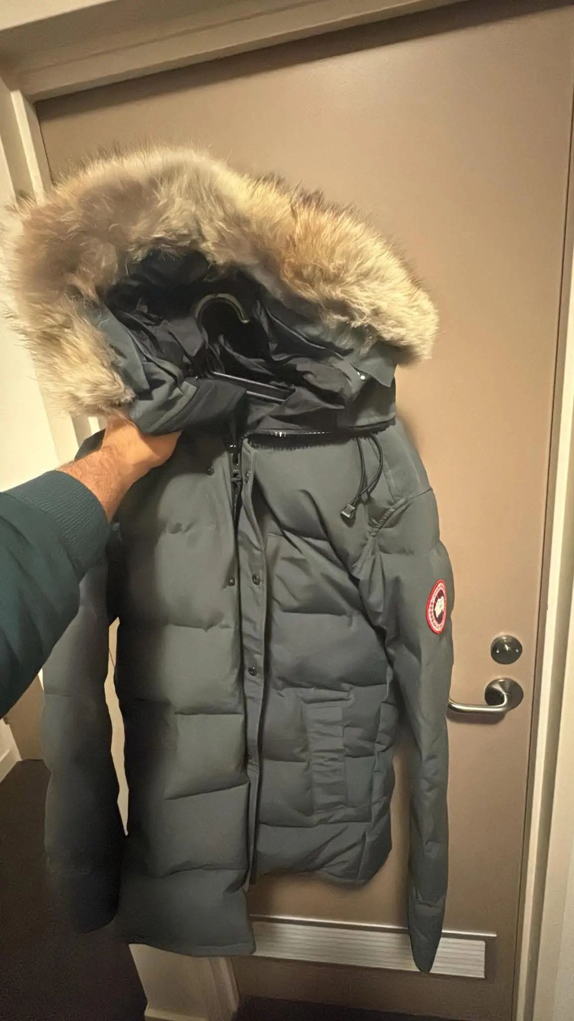 Canada Goose Canada Goose Carson Parka Size L Size US L / EU 52-54 / 3 - 1 Thumbnail