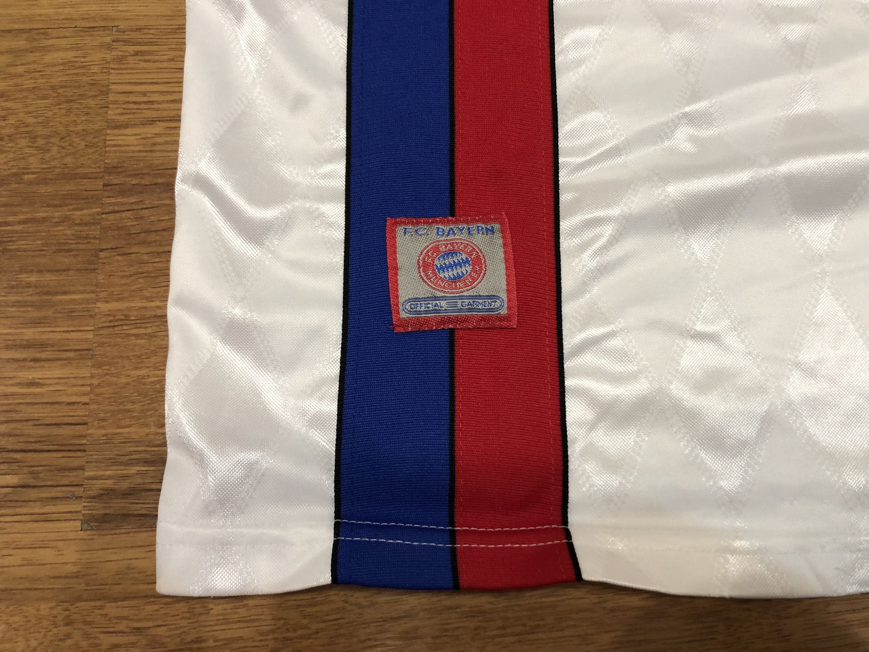 Adidas Bayern Munich Away Football Shirt 1996-1998 Size XL#7 Scholl Size US XL / EU 56 / 4 - 8 Thumbnail