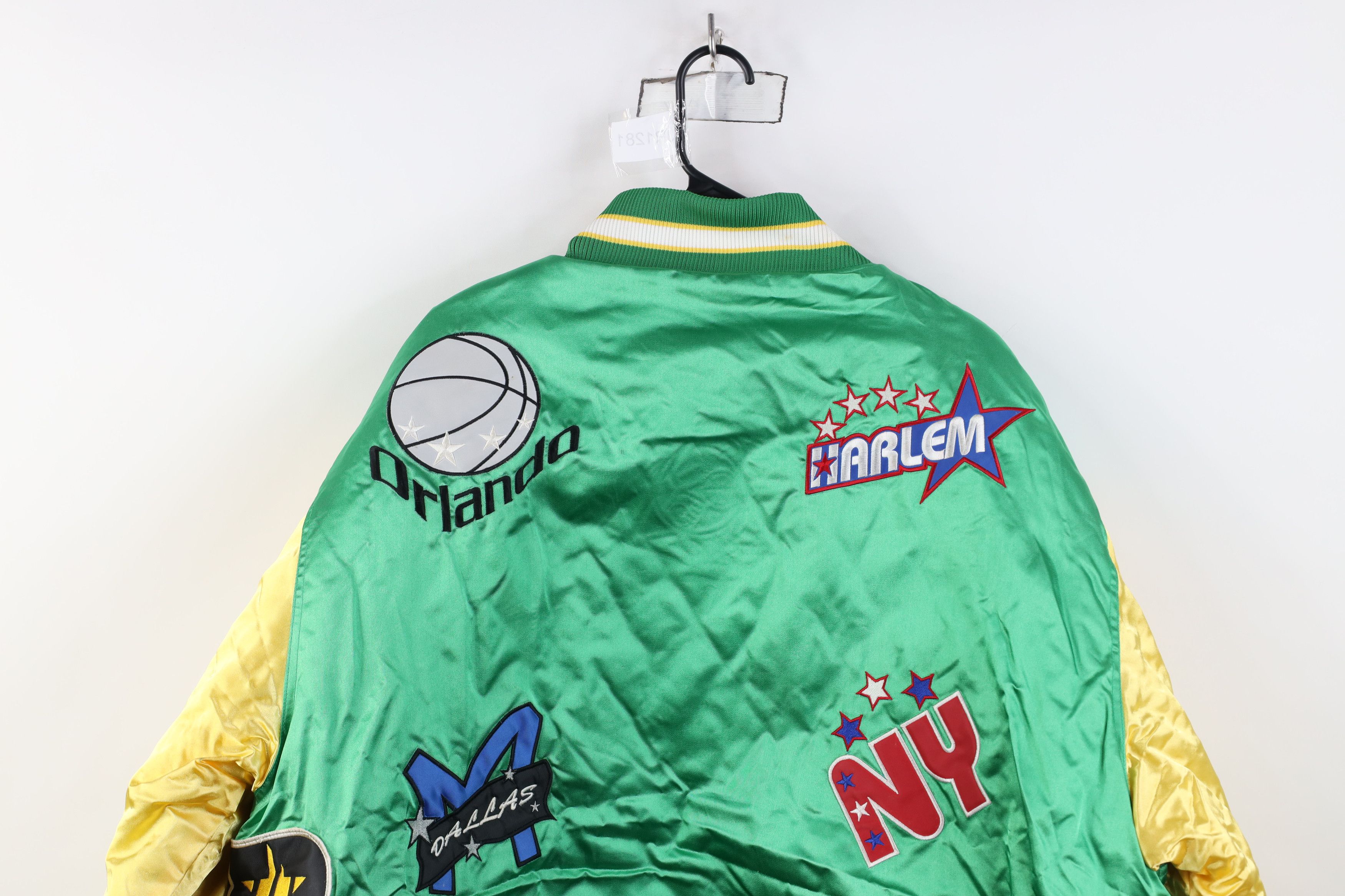 Vintage Deadstock Vintage 90s Quilted Satin Bomber Jacket Green Size US XXL / EU 58 / 5 - 16 Thumbnail