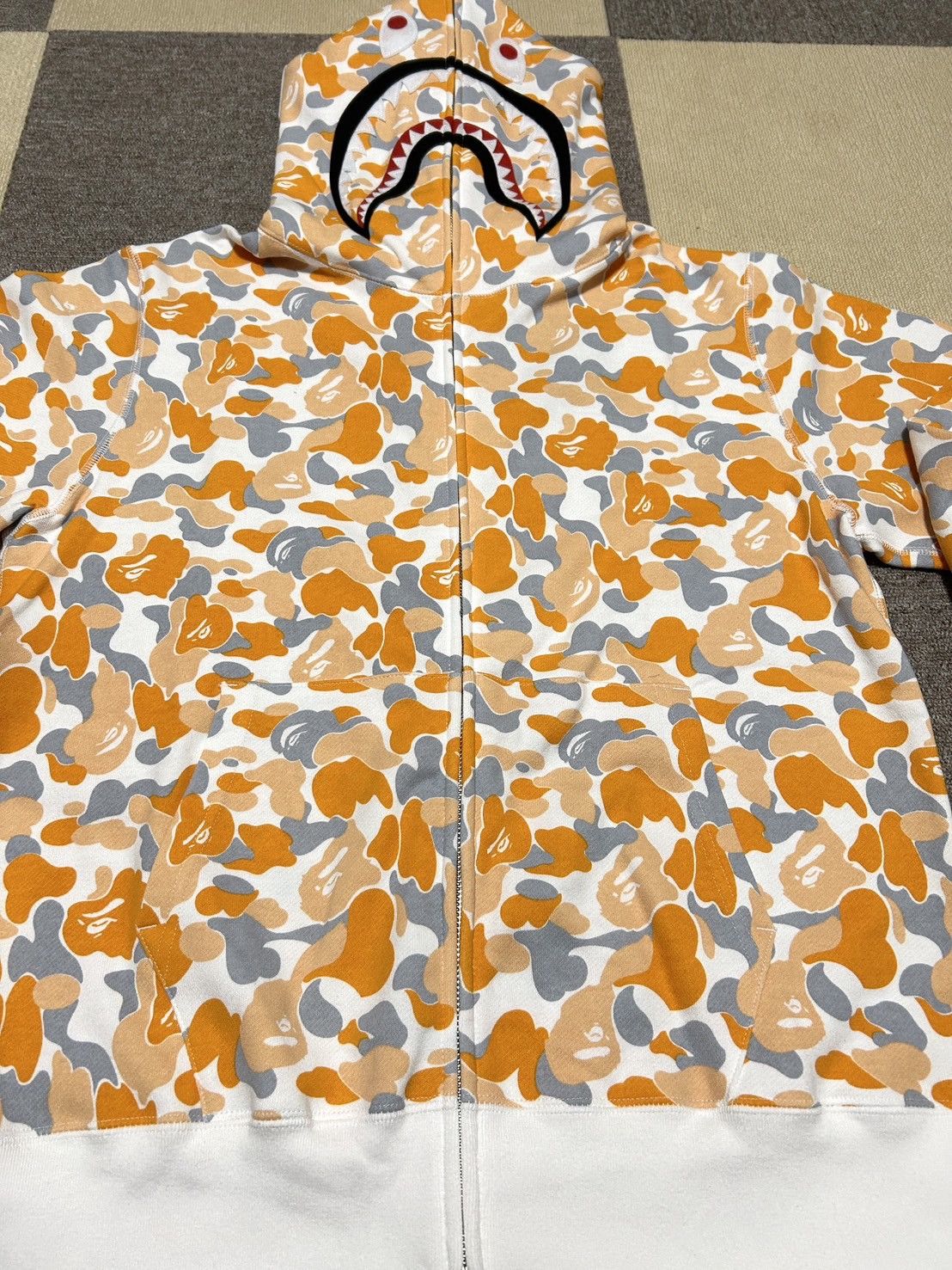Bape RARE!! Bape Fukuoka Limited Color Camo Shark Full Zip Hoodie Size US L / EU 52-54 / 3 - 7 Thumbnail