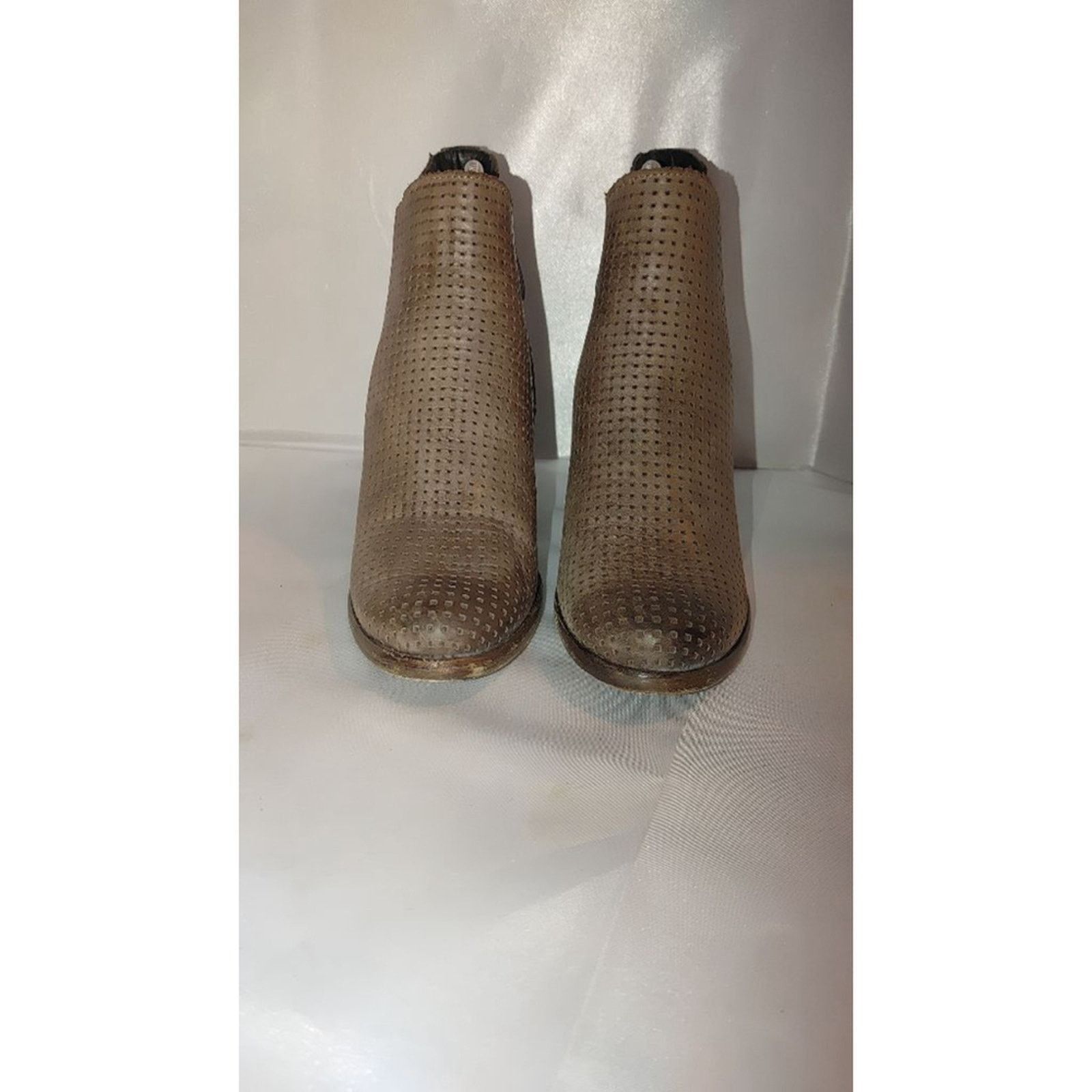 Noose & Monkey Naughty Monkey Show Stoppa Perforated Leather Boots Size 8M Size US 8 / IT 38 - 3 Thumbnail