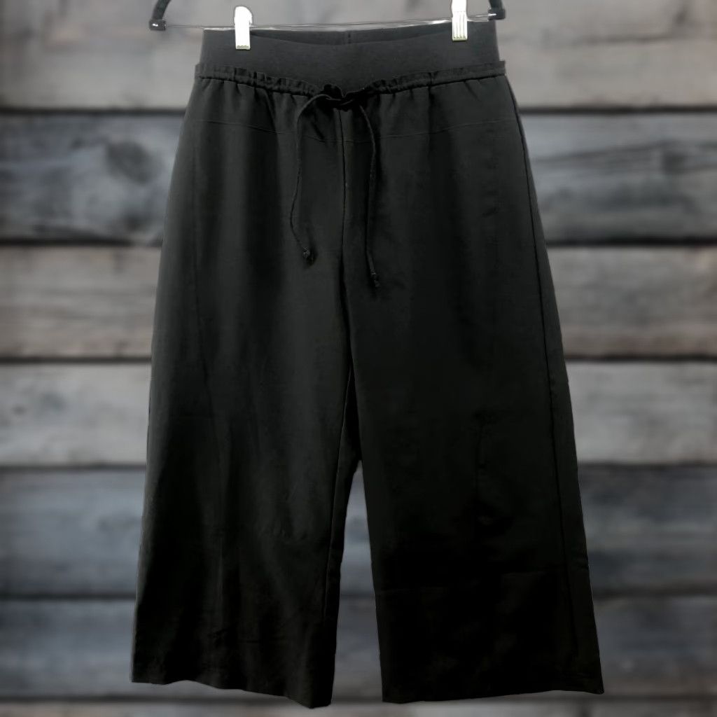 Vintage NordicTrack Wide Leg Crop Active Pants Womens M Outdoor Outdoorwear Wind Resistant Elastic Waist Pull On Black Polyester Blend (10-12) Cr Size 32" / US 10 / IT 46 - 1 Thumbnail
