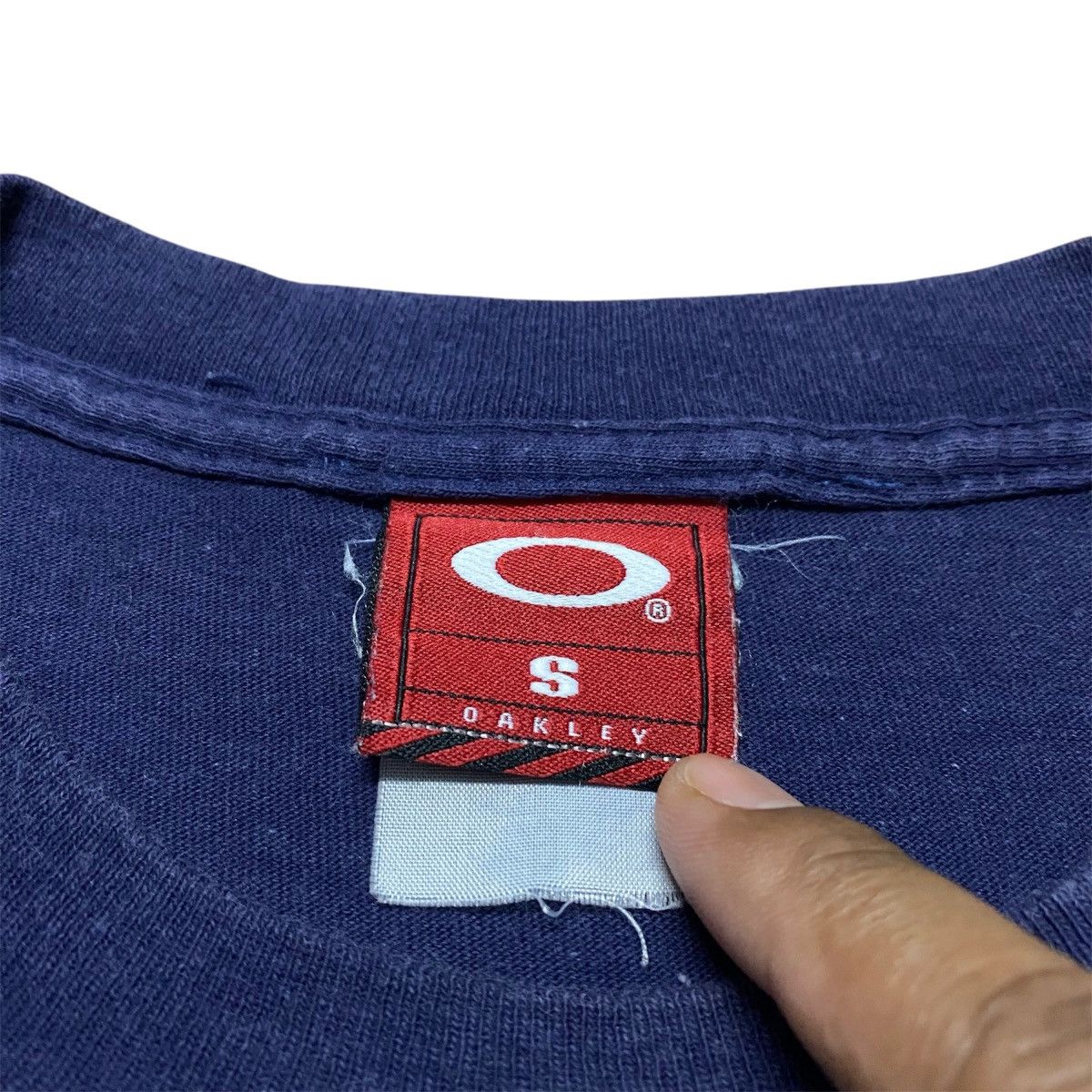 Oakley × Vintage Rare‼️🔥Vintage Oakley Long Sleeve Backhit Big Logo T-Shirt Size US S / EU 44-46 / 1 - 4 Thumbnail